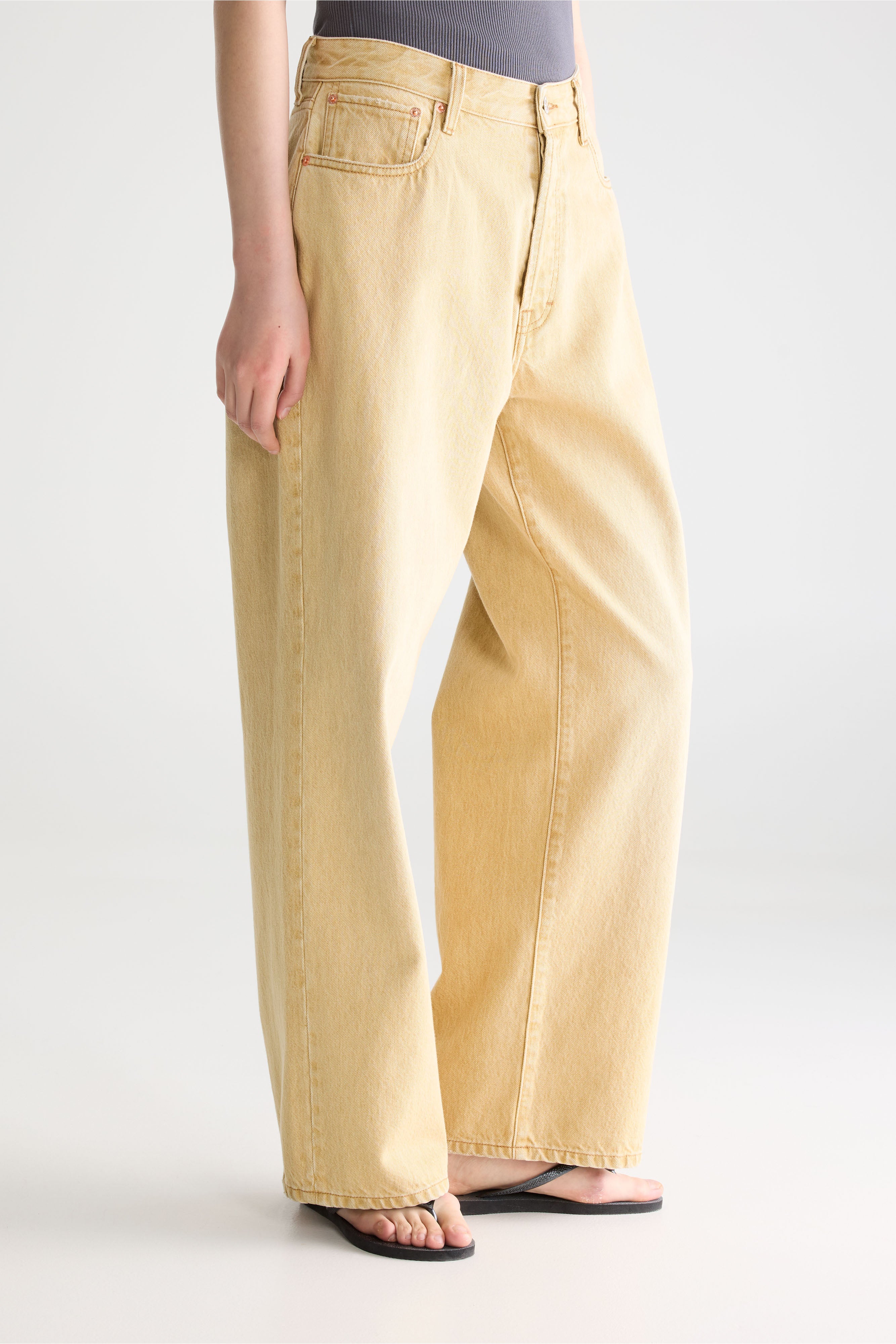 Denim N. 66 loose jeans (261 / W / SAND SNOW)