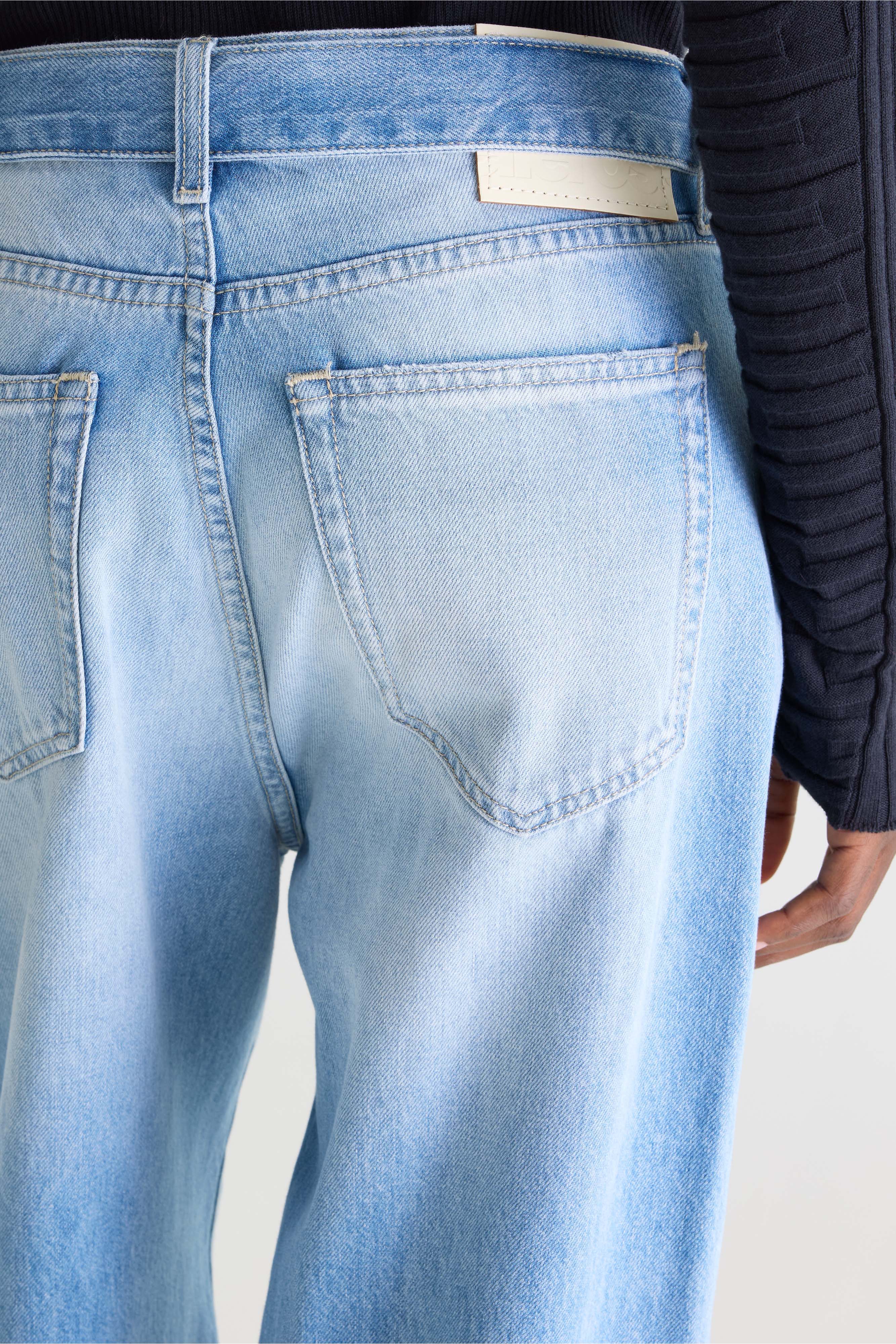 Denim N. 67 losse jeans (261 / W / USED LT BLUE)