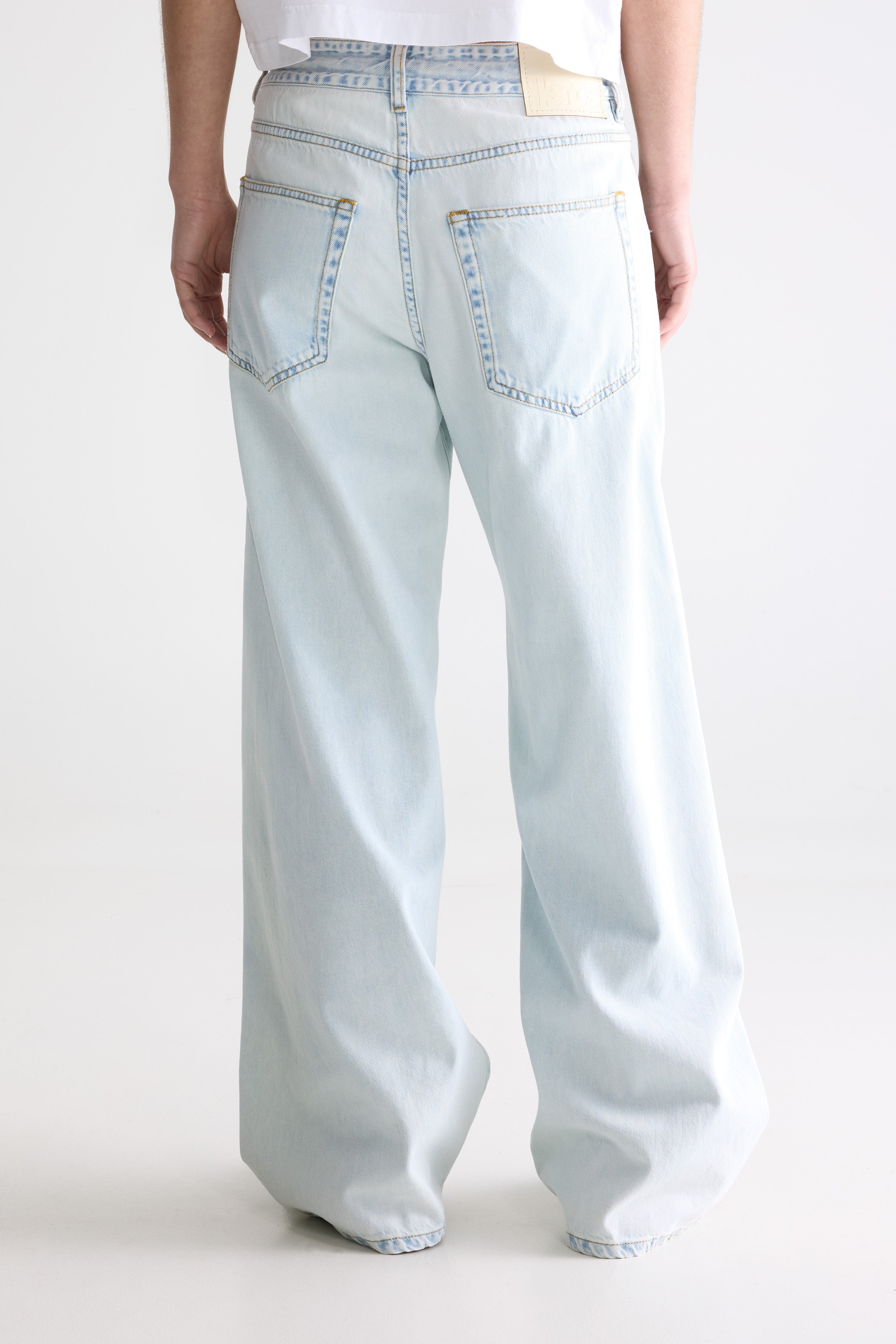 Denim N. 65 loose jeans (261 / W / ICE BLEACH)