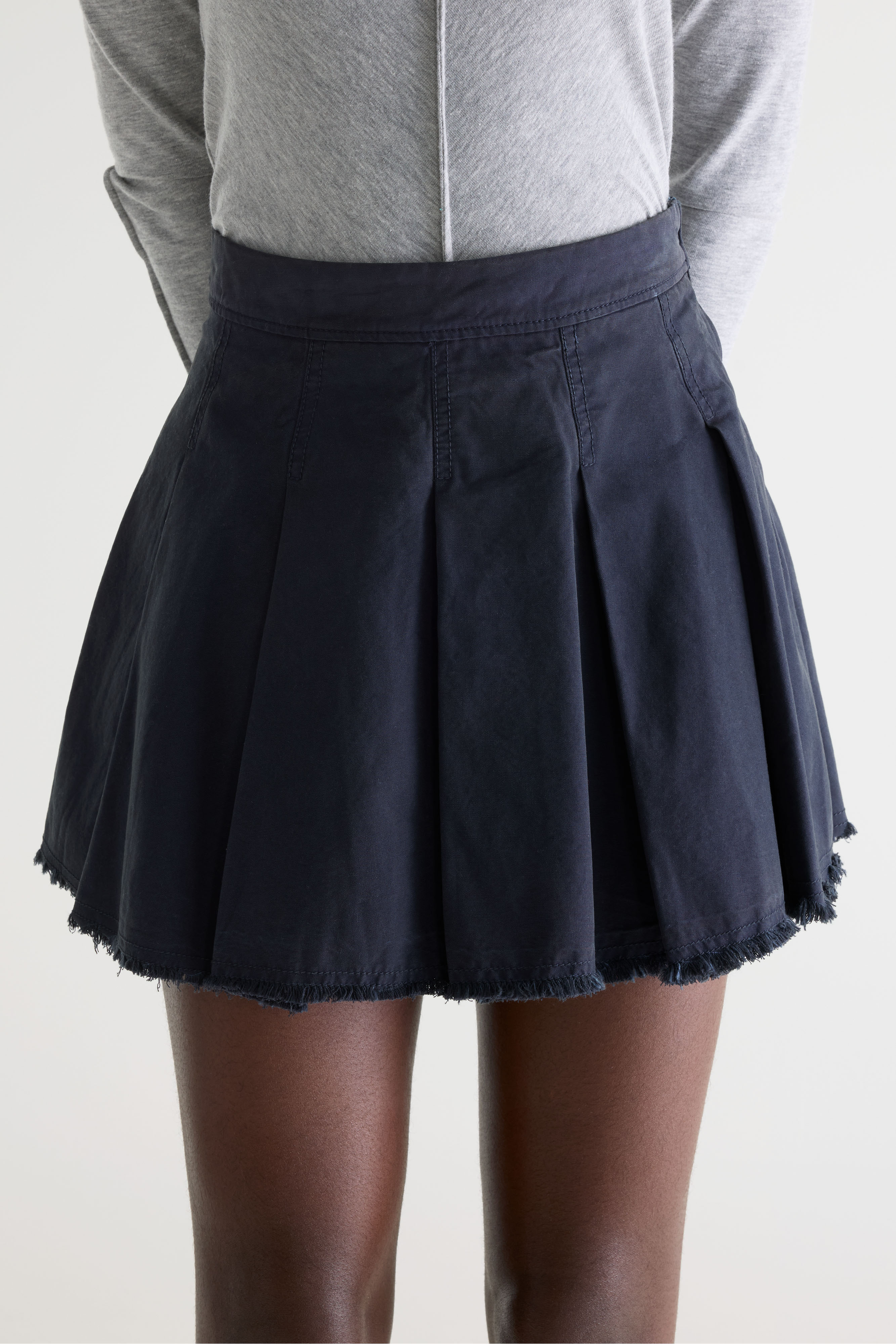 Windy pleated mini skirt (261 / W / NAVY)