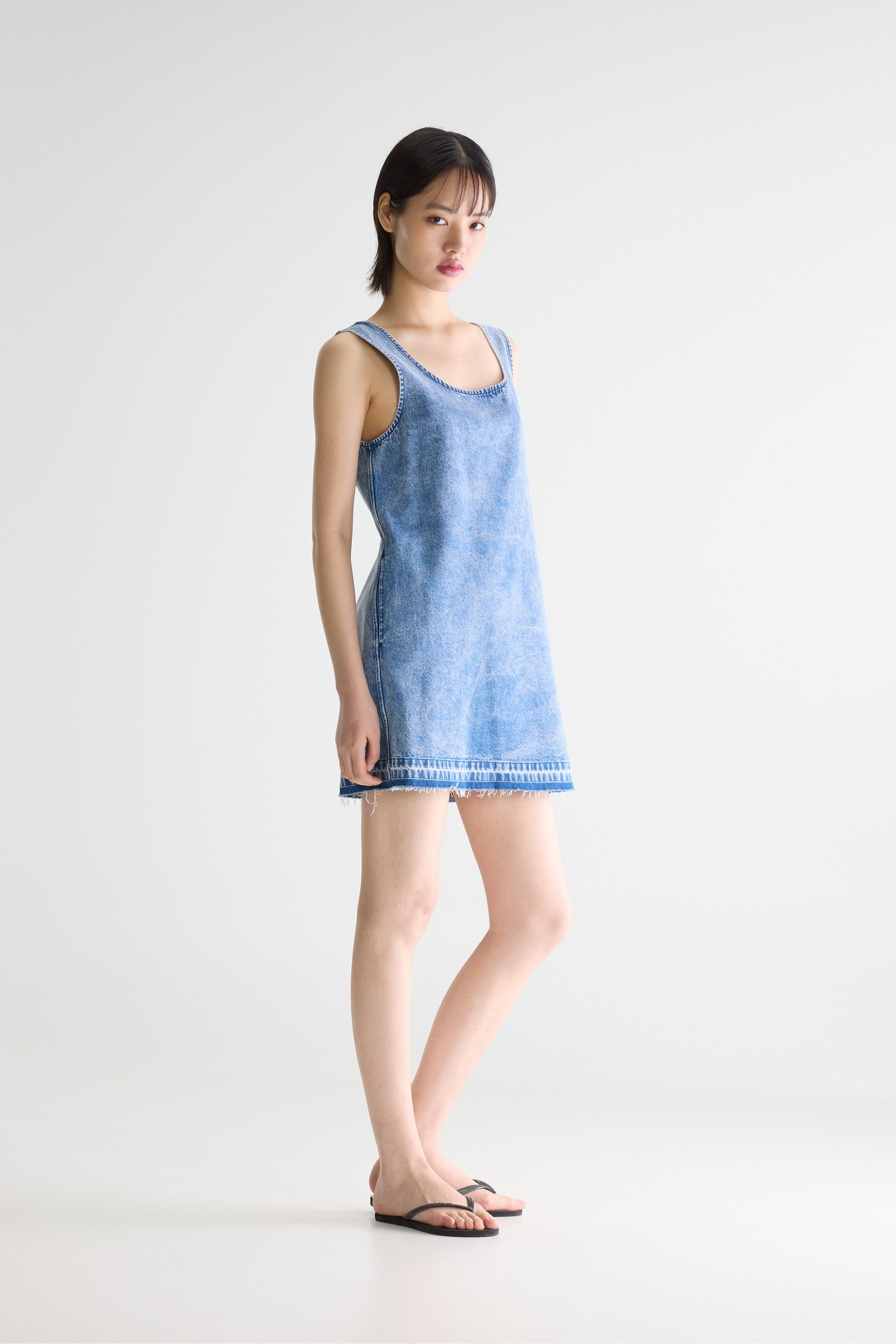 Junie denim mini dress (261 / W / VNTG STONE WASH)