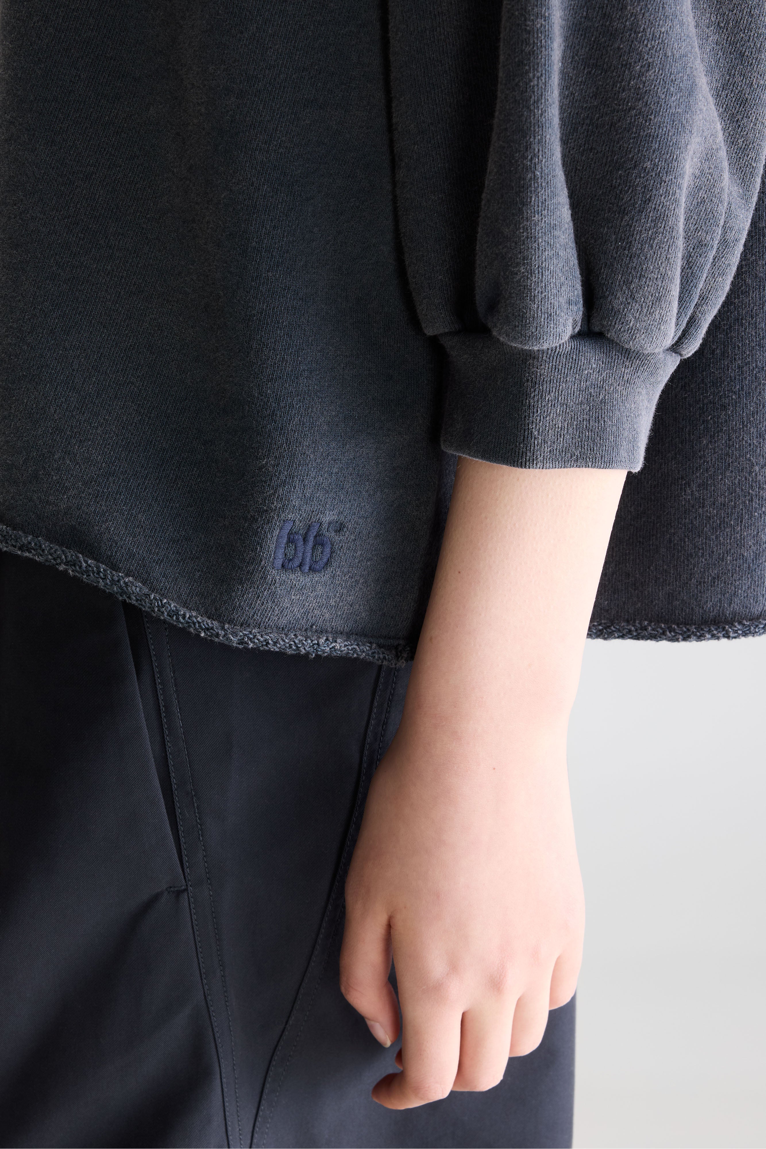 Vicske crewneck sweatshirt (261 / W / METEORITE)