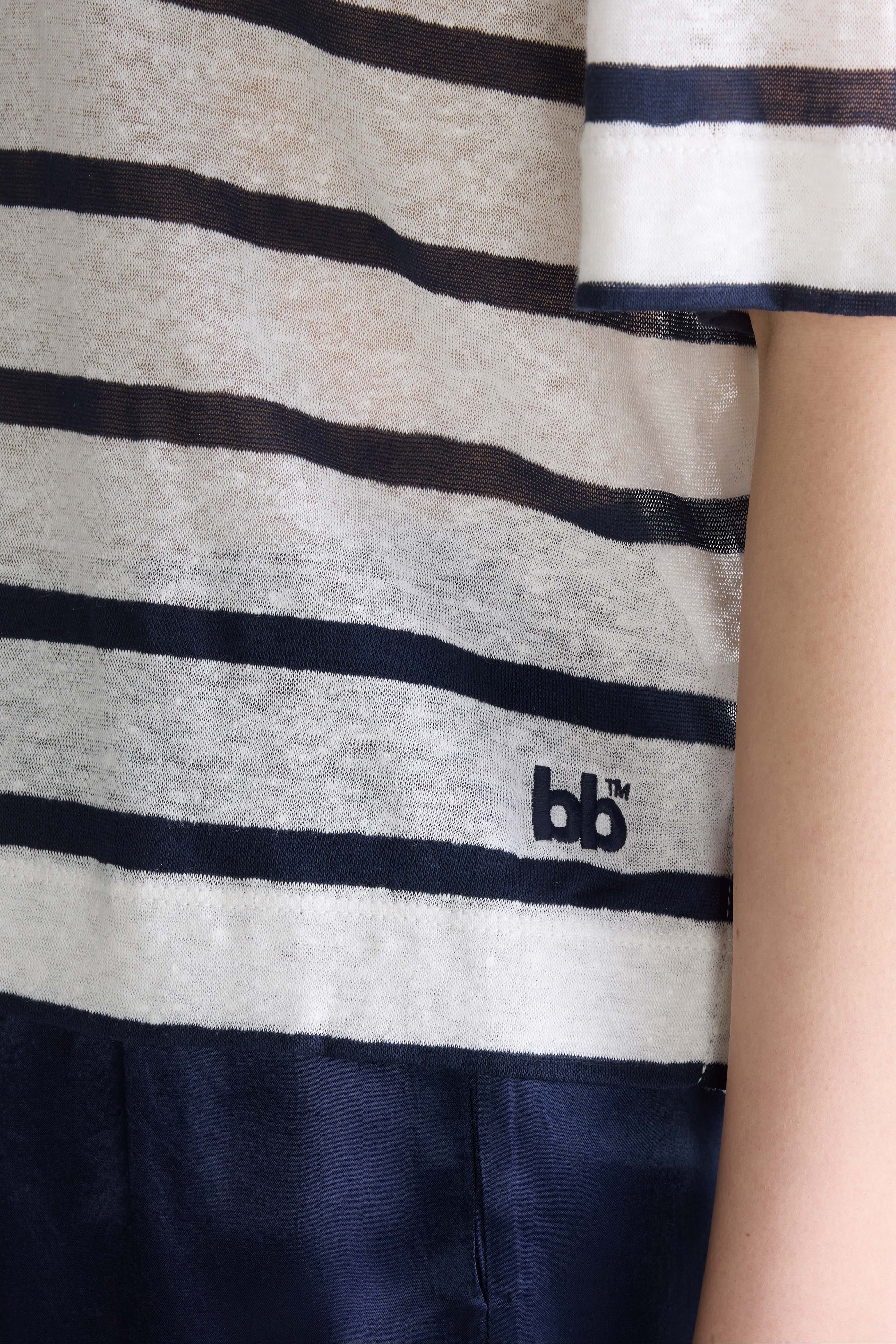 Vydel short-sleeve t-shirt (261 / W / STRIPE B)