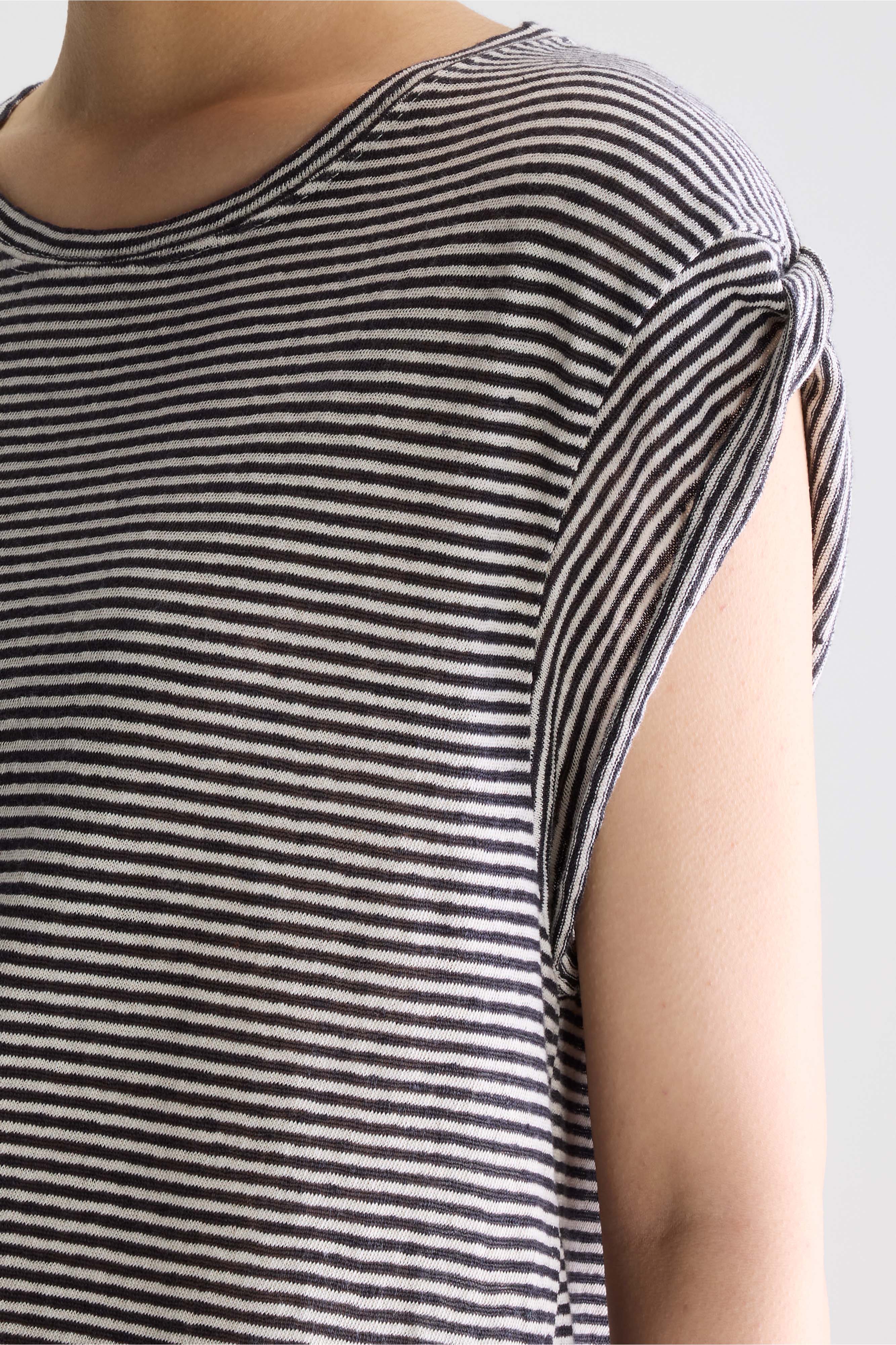 Vlyn crewneck t-shirt  (261 / W / STRIPE A)