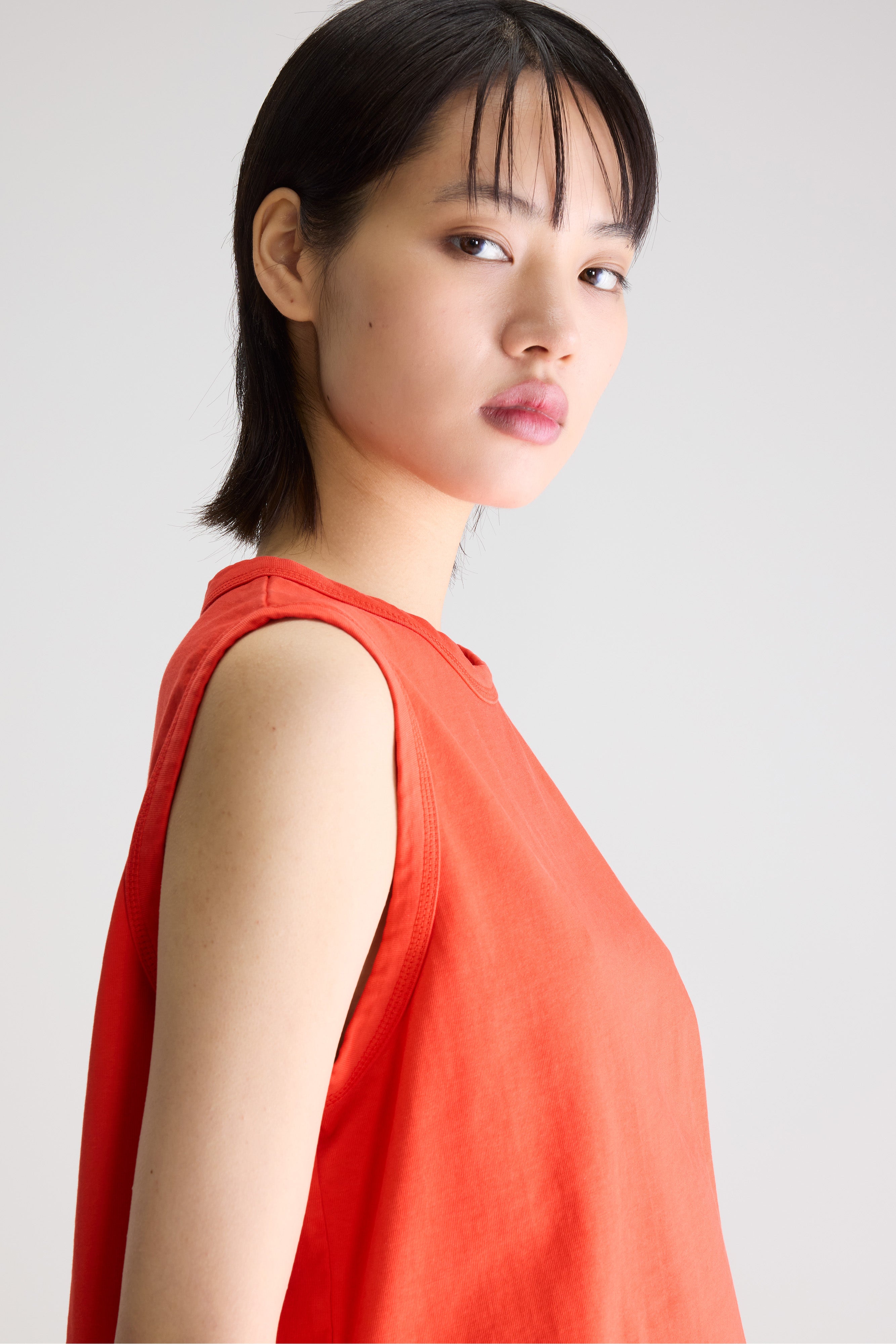 Cuare regular tank top (261 / W / MASSAI RED)