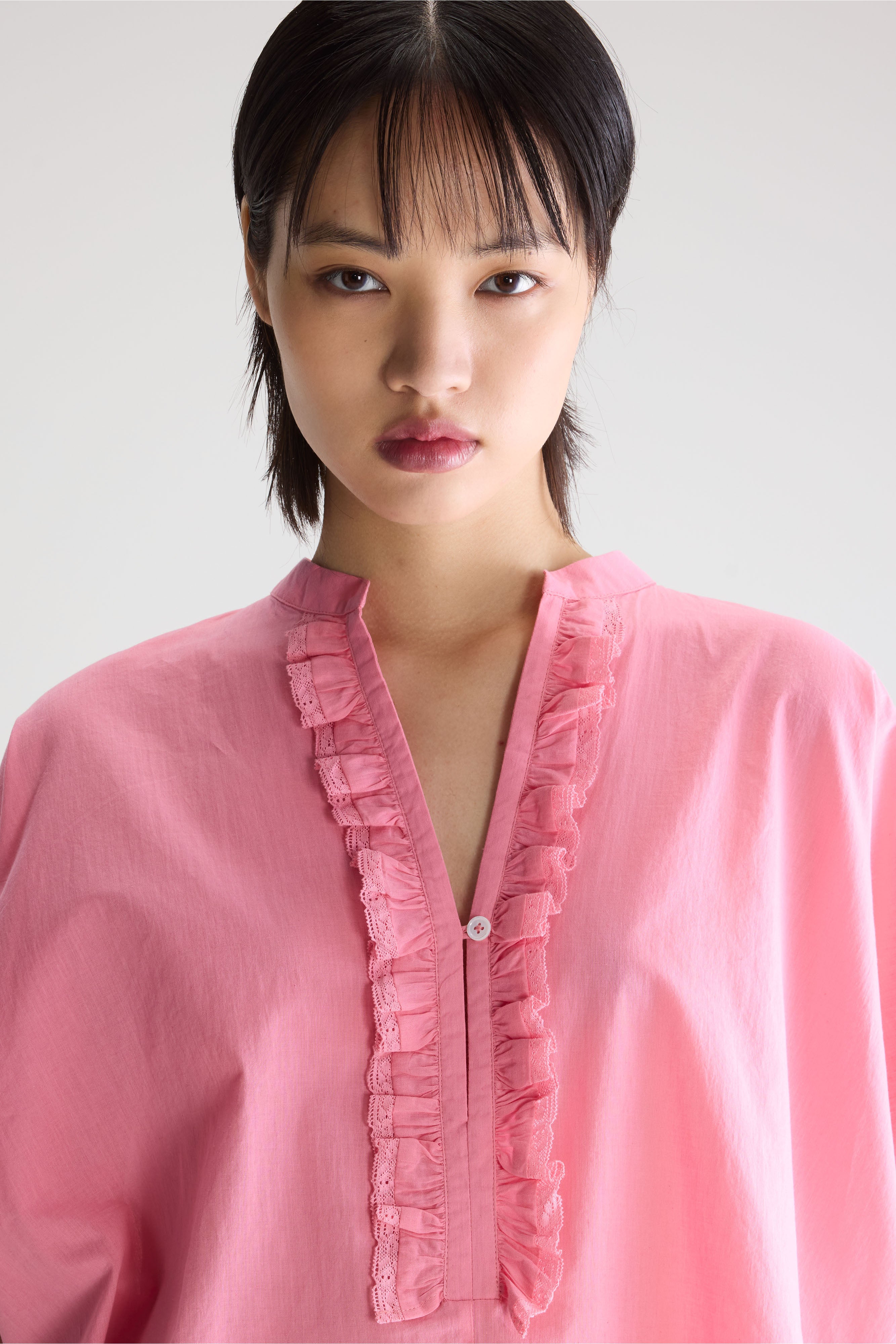 Dahlia ruffled blouse (261 / W / GERANIUM)