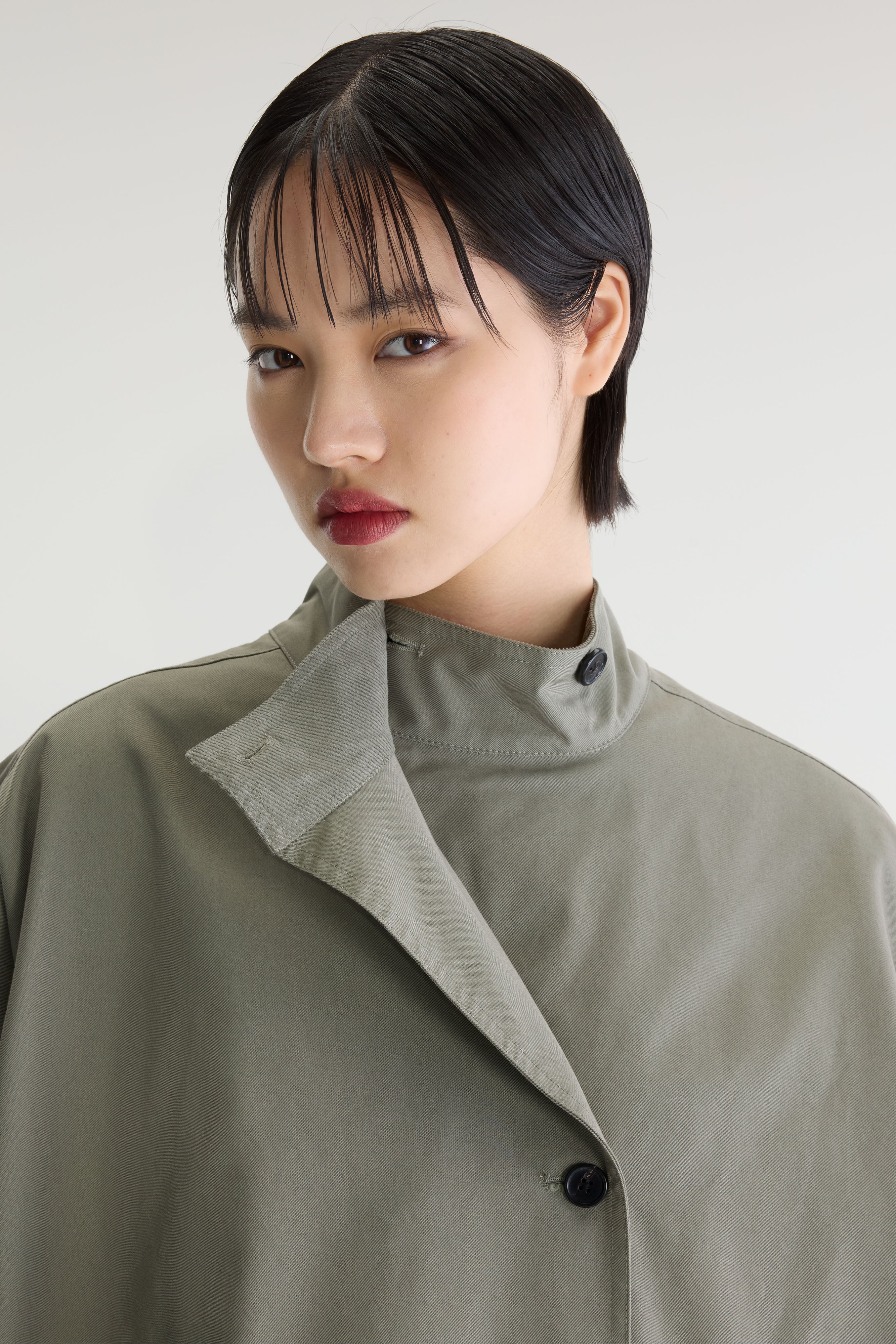 Juttac trench coat (262 / W / METAL GREEN)