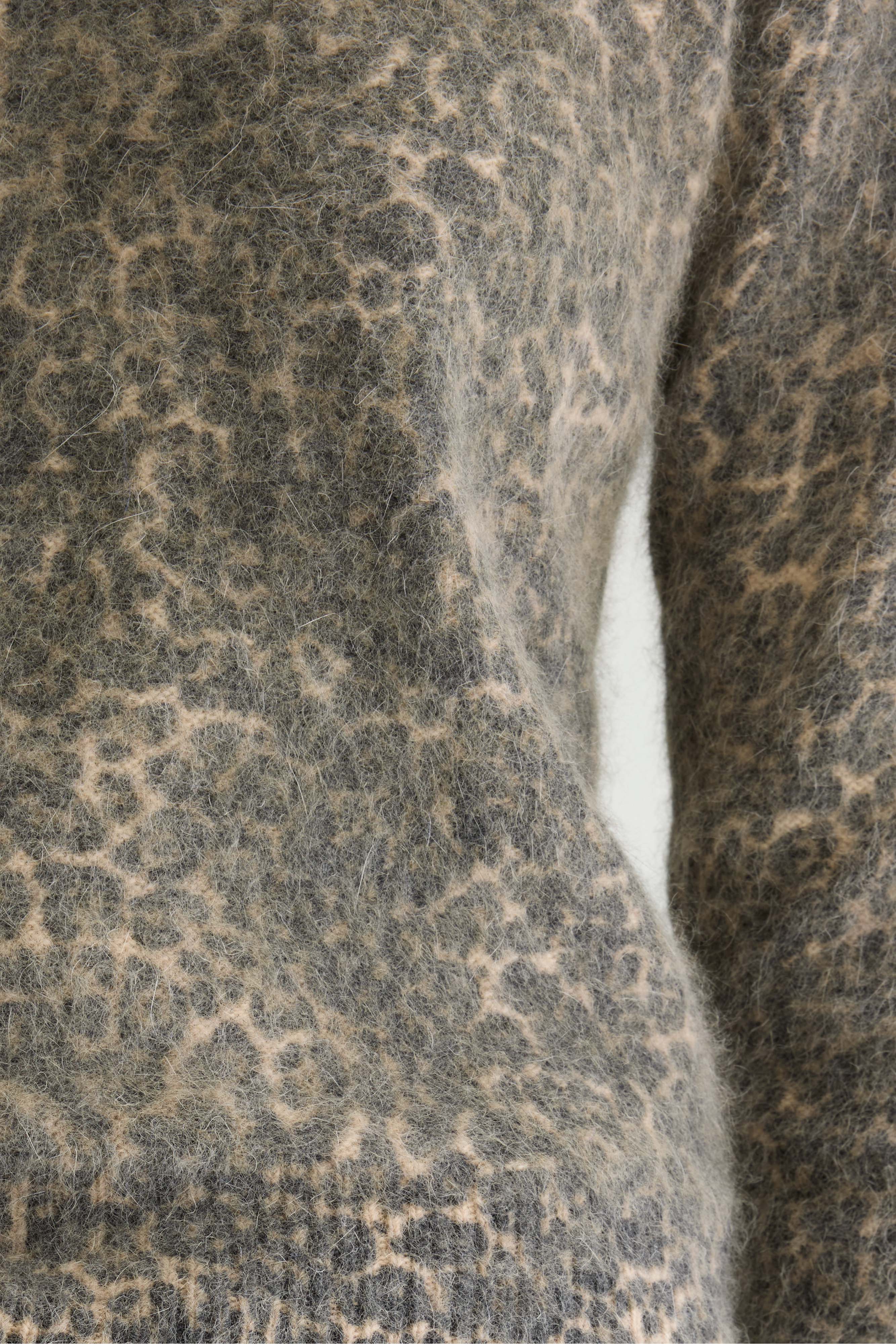 Datti angoramix trui (262 / W / DISPLAY A)