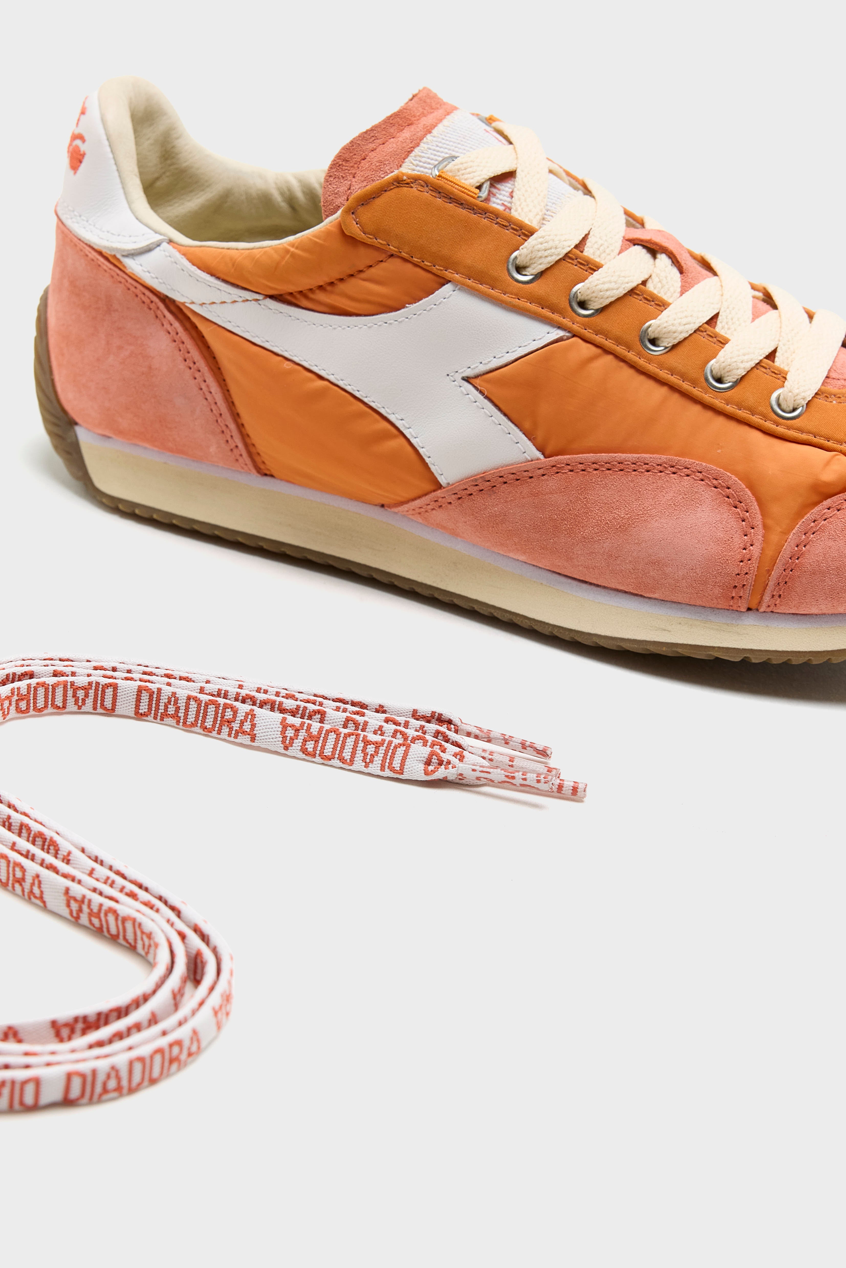 Equipe Vela SW for Women  (261 / W / ORANGE)