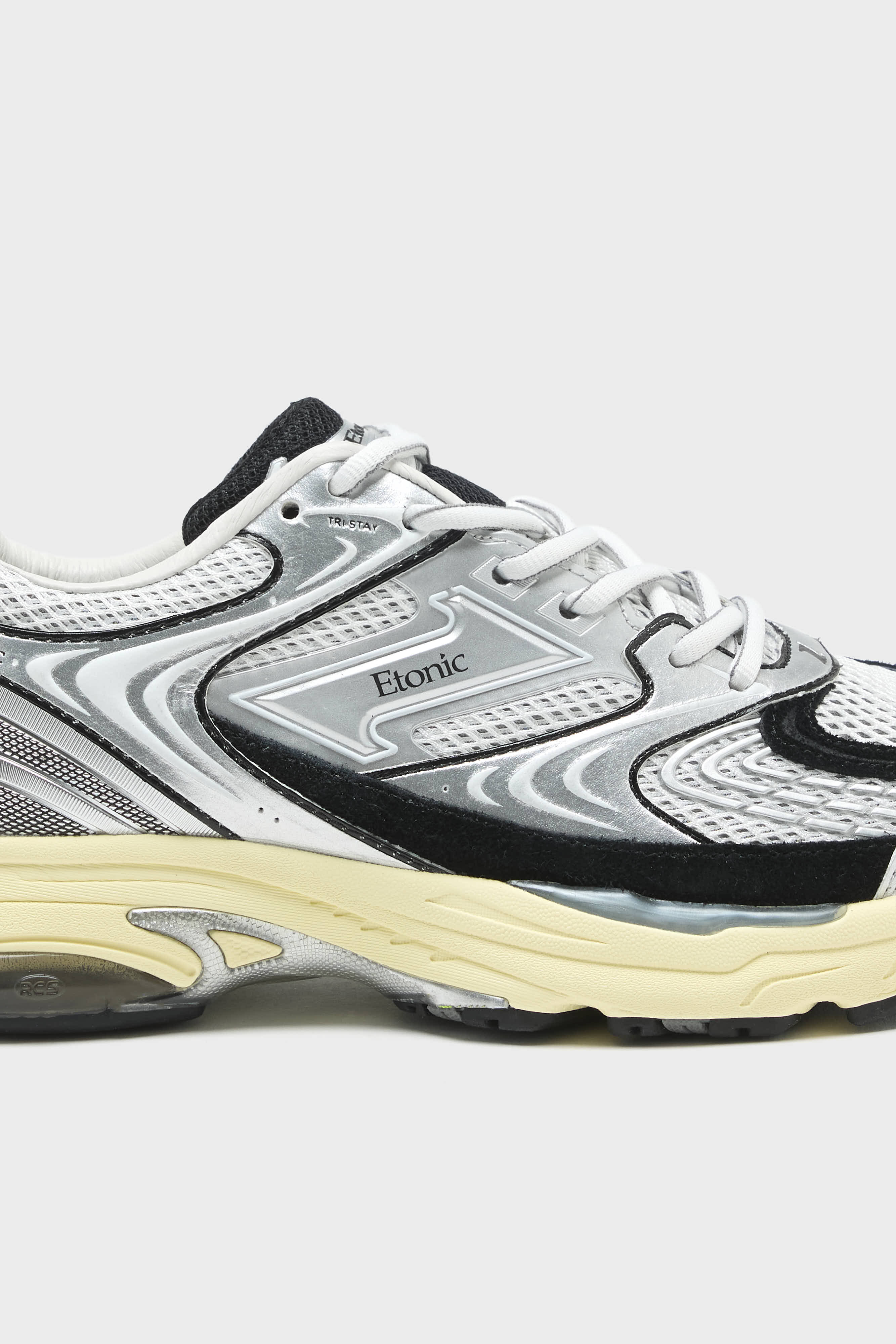 Evolution Metallic for Women  (261 / W / BLACK)