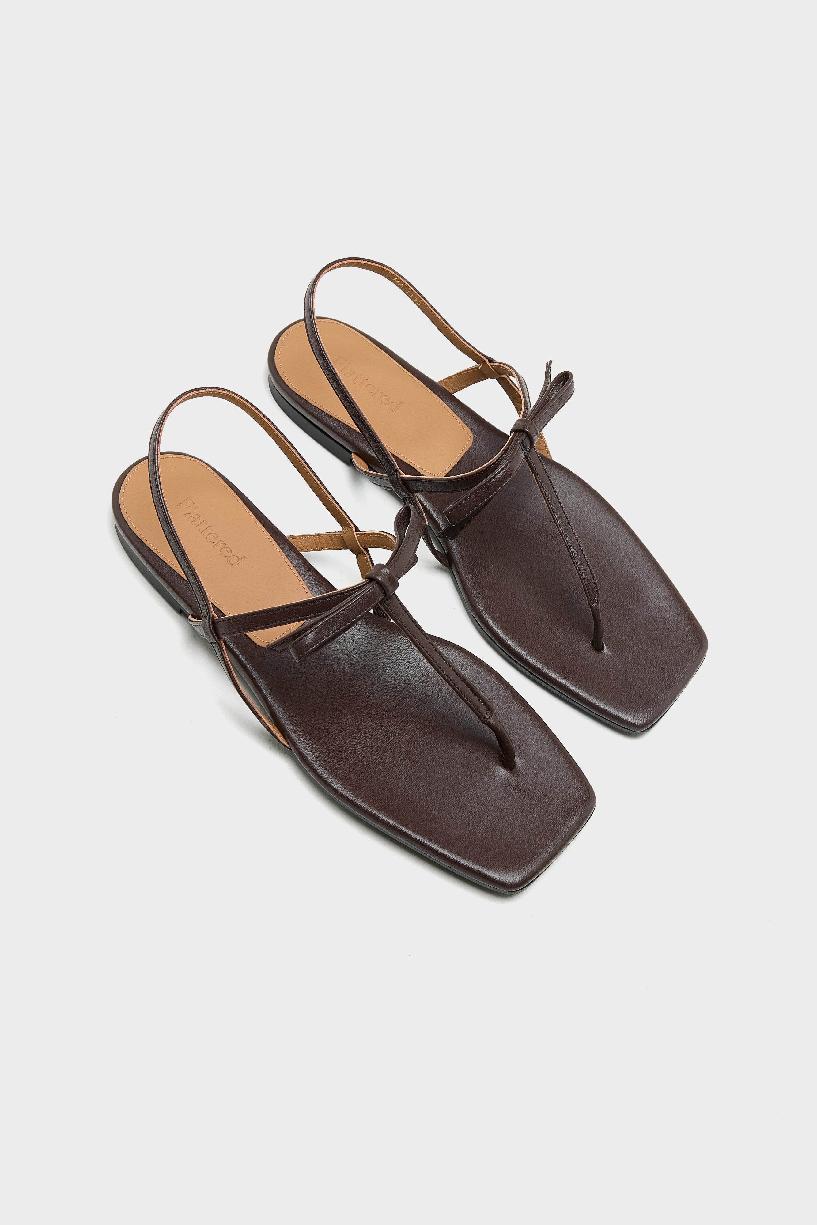 Sina Flat Sandals  (261 / W / CHOCOLATE)