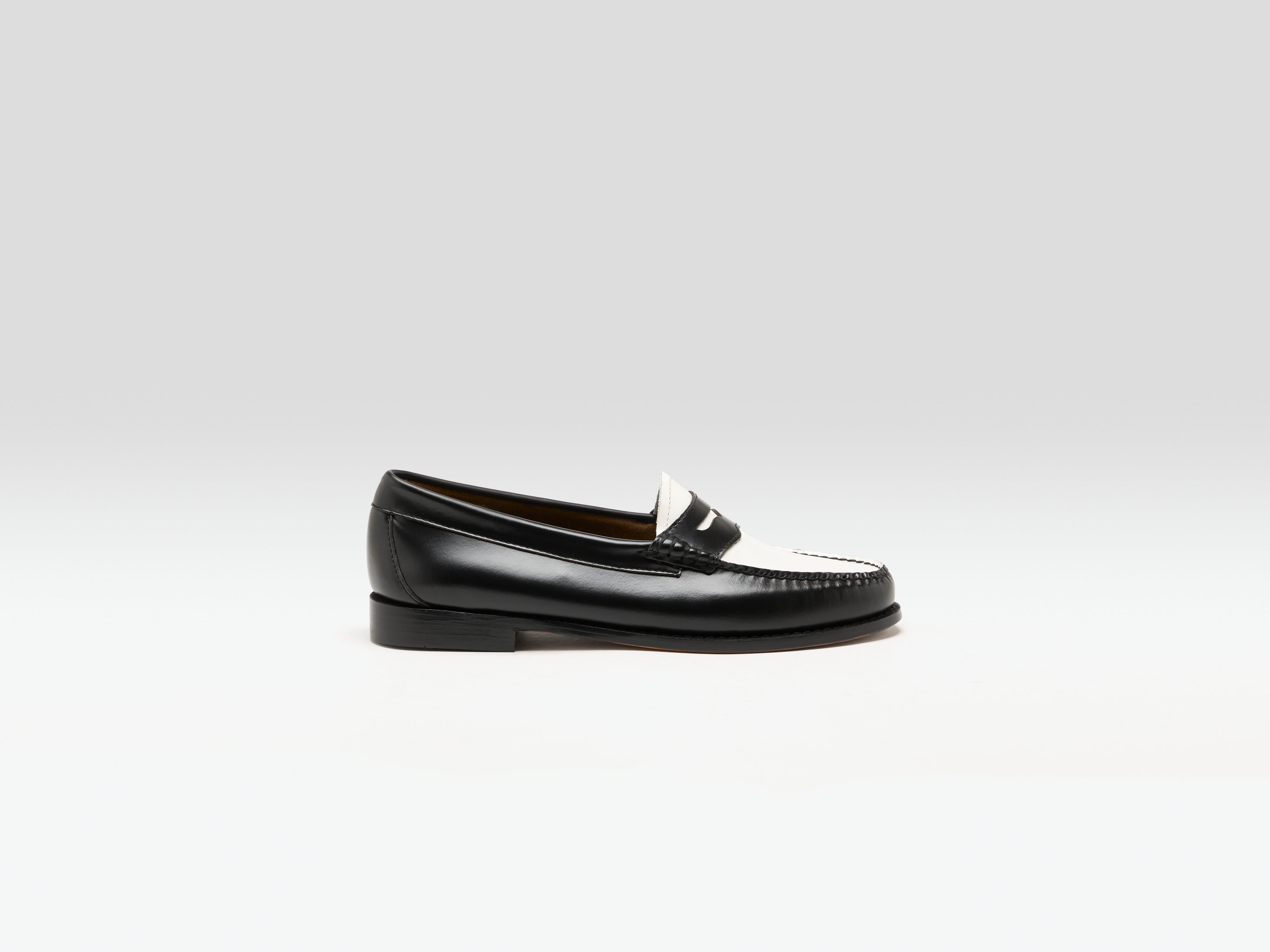Weejuns Penny Loafers for Women   (251 / W / BLACK)