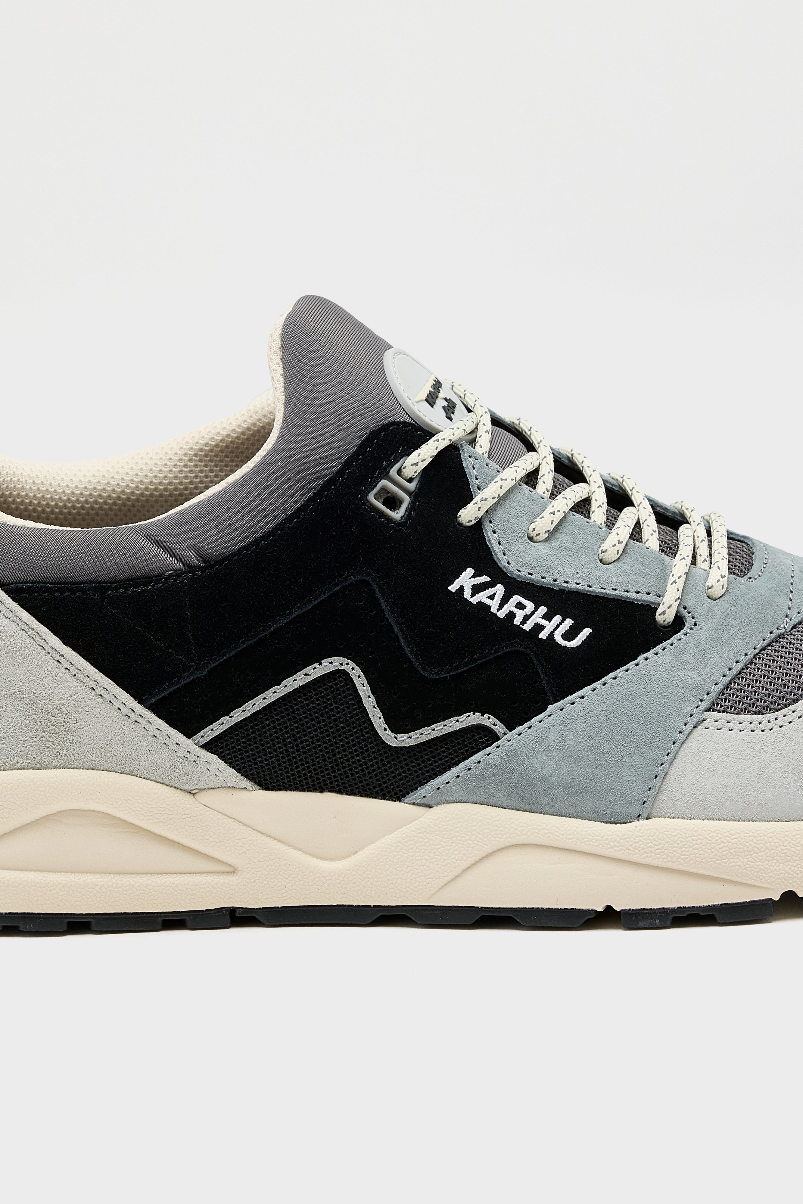 Aria 95 for Men (251 / M / GREY)