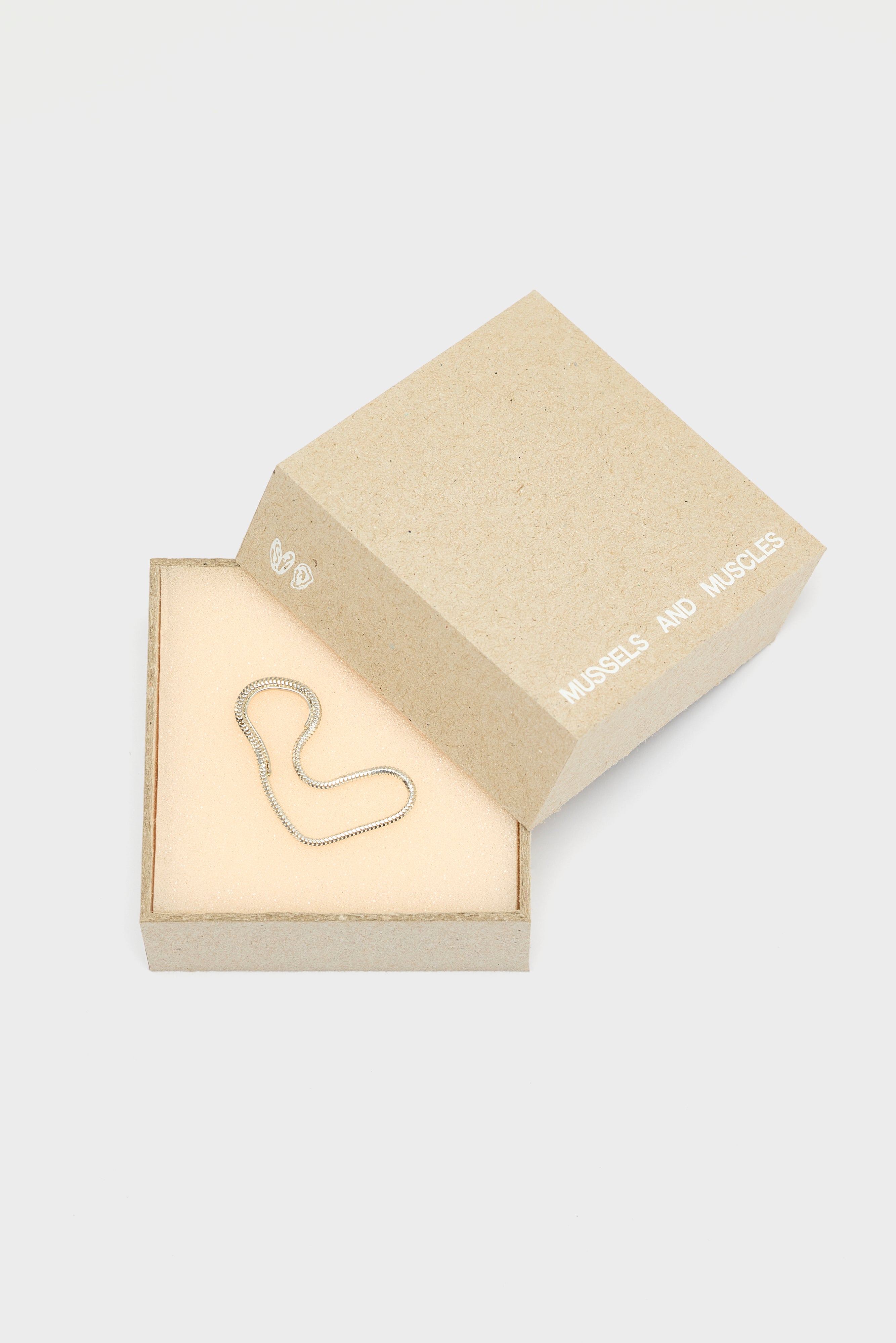 Lissom Circular Earcuff  (252 / W / SILVER)