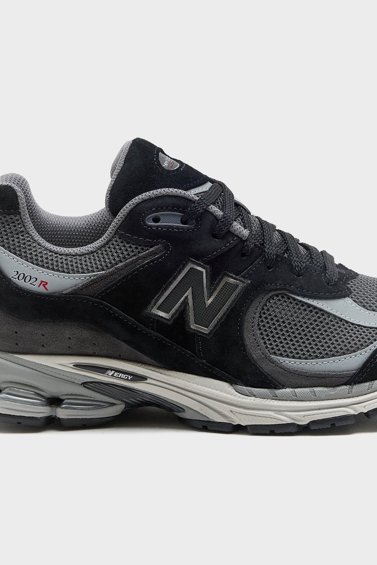 2002R for Men  (252 / M / BLACK)