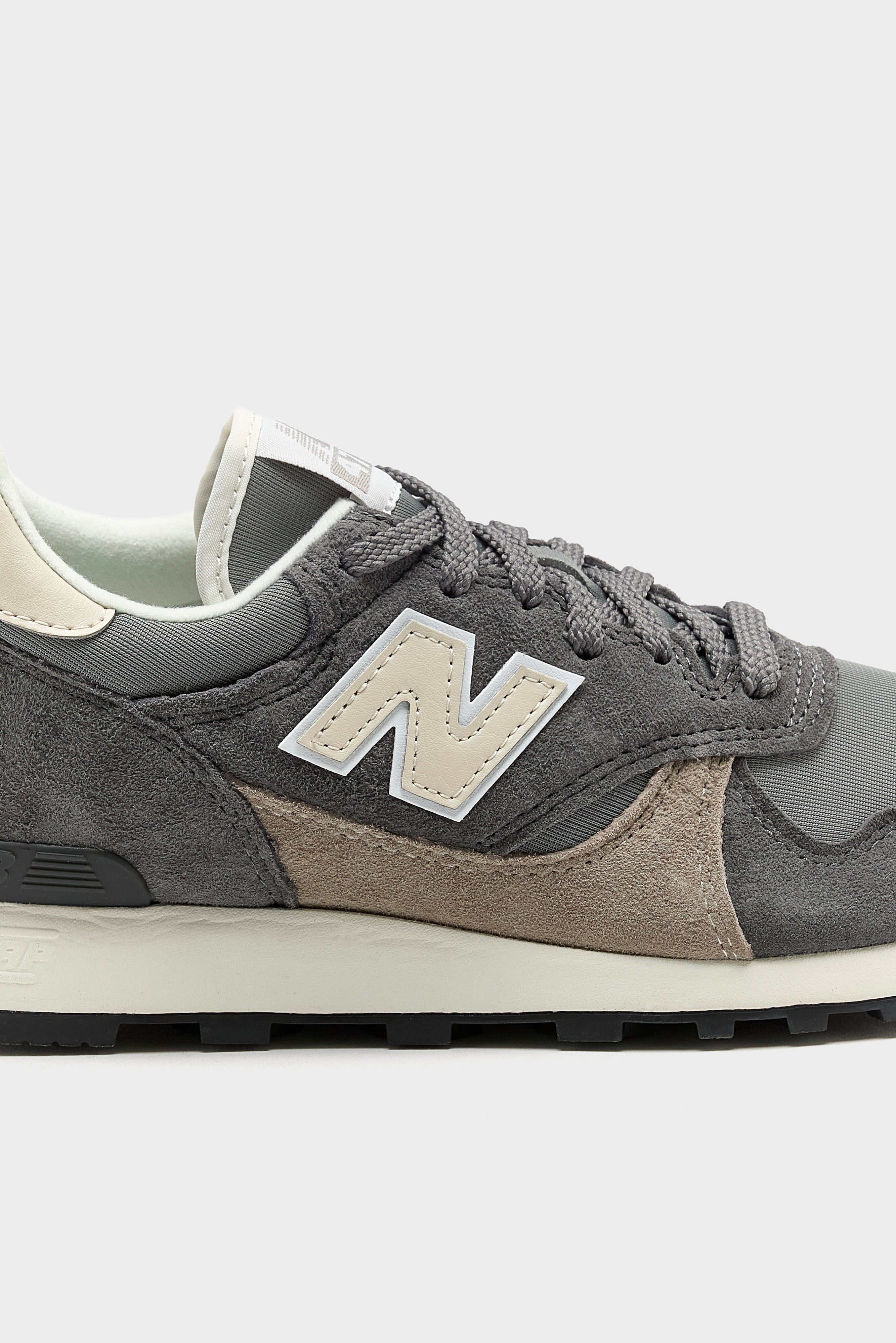 475 for Women  (252 / W / GREY)