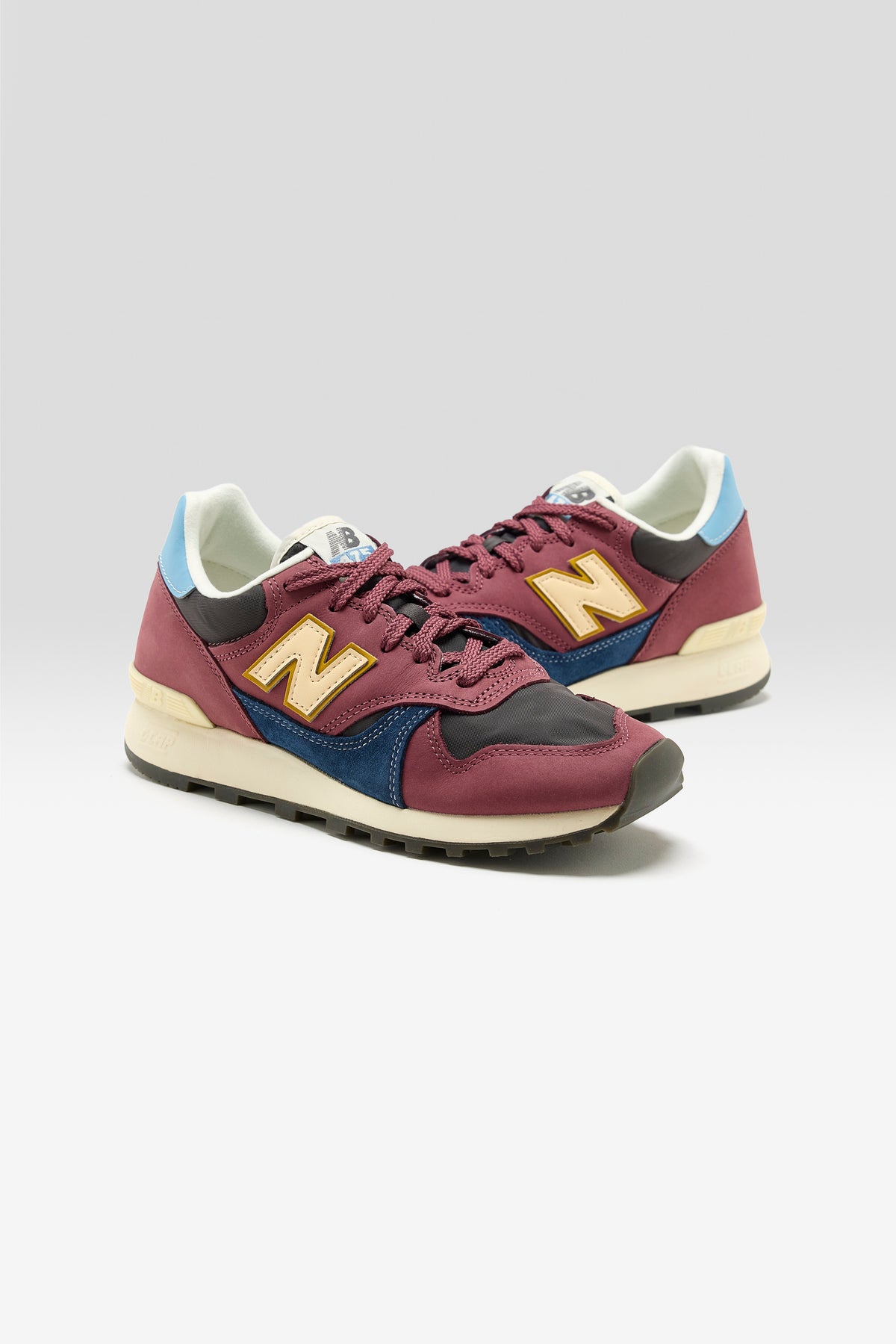 475 voor dames  (252 / W / RED)