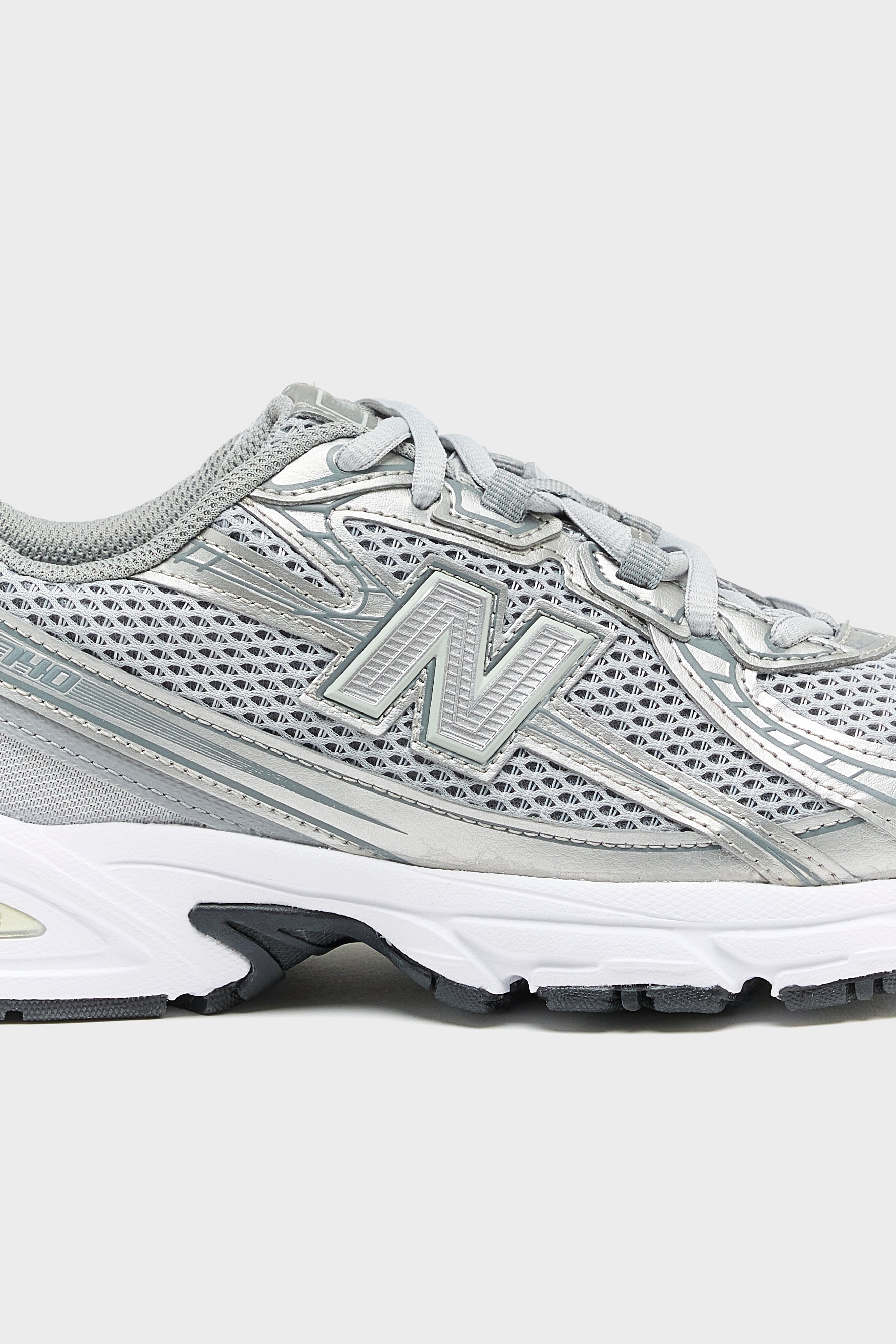 740 for Women  (252 / W / GREY)