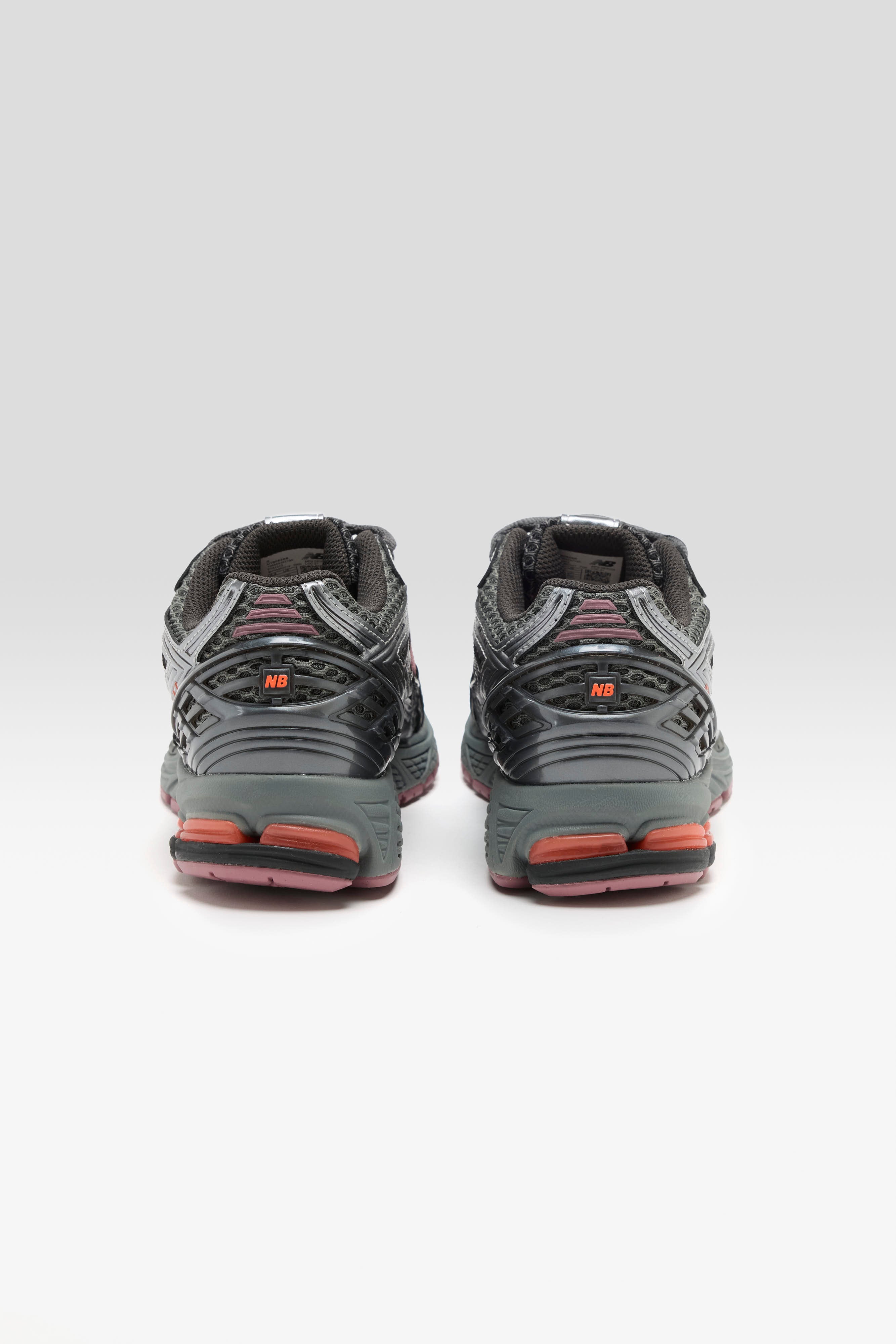 1906R for Women  (261 / W / ROSEWOOD)