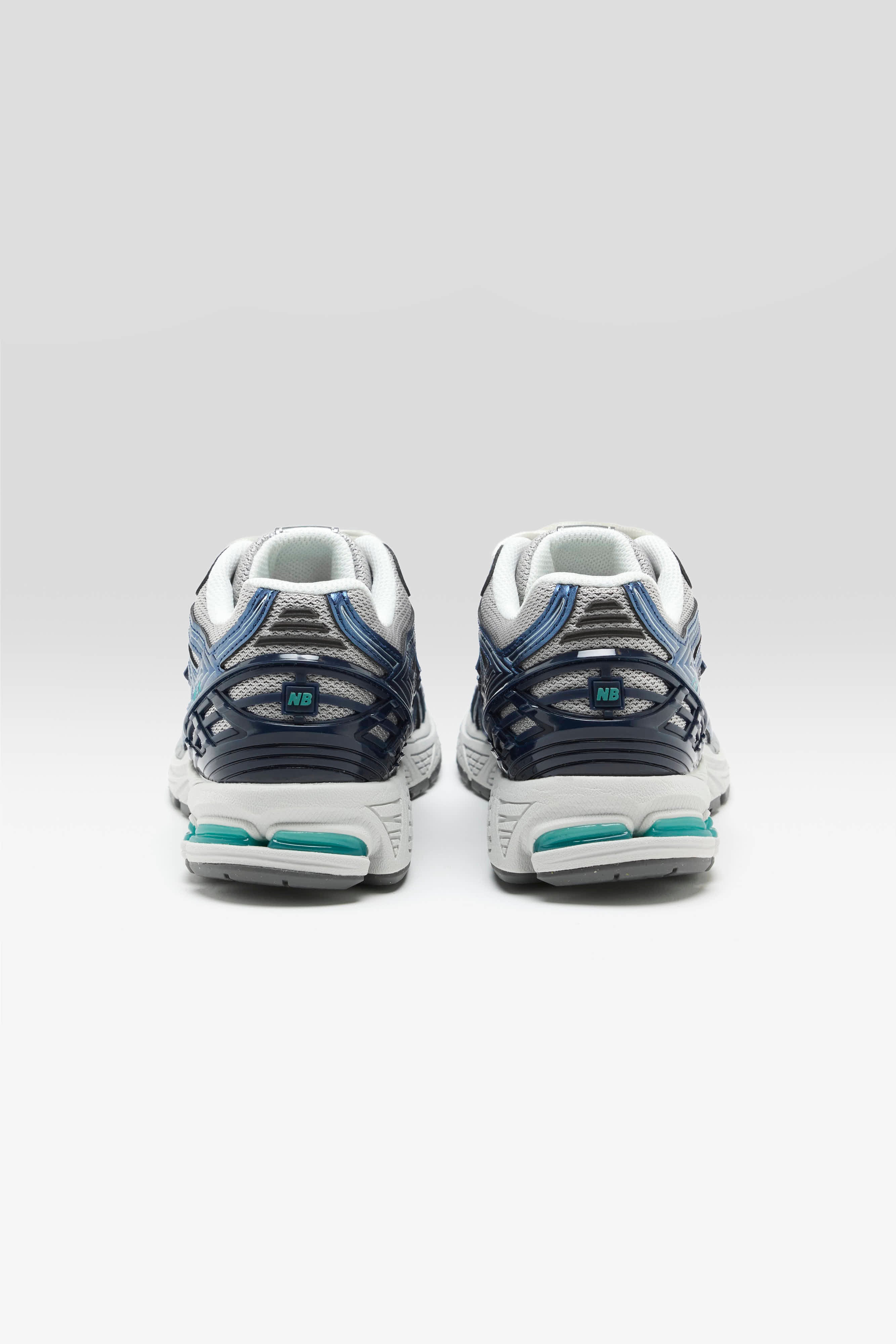 1906R voor Dames  (261 / W / METAL BLUE)