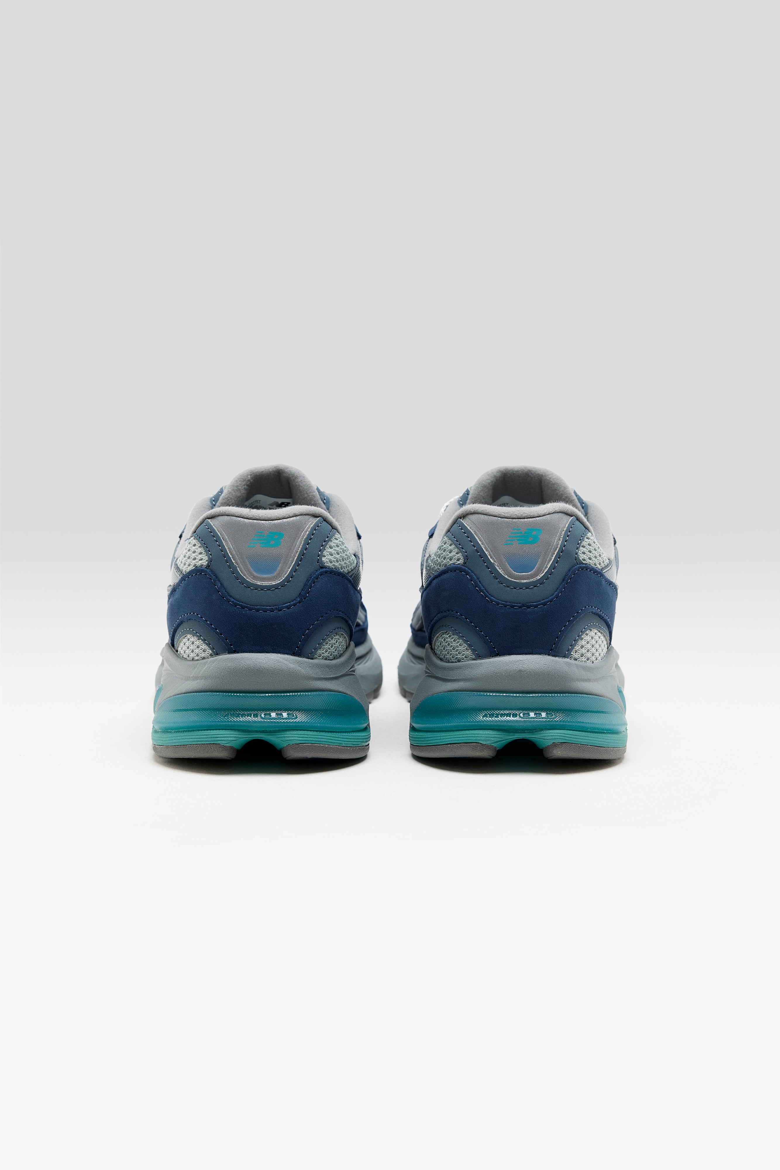 2010 for Women  (261 / W / INDIGO)