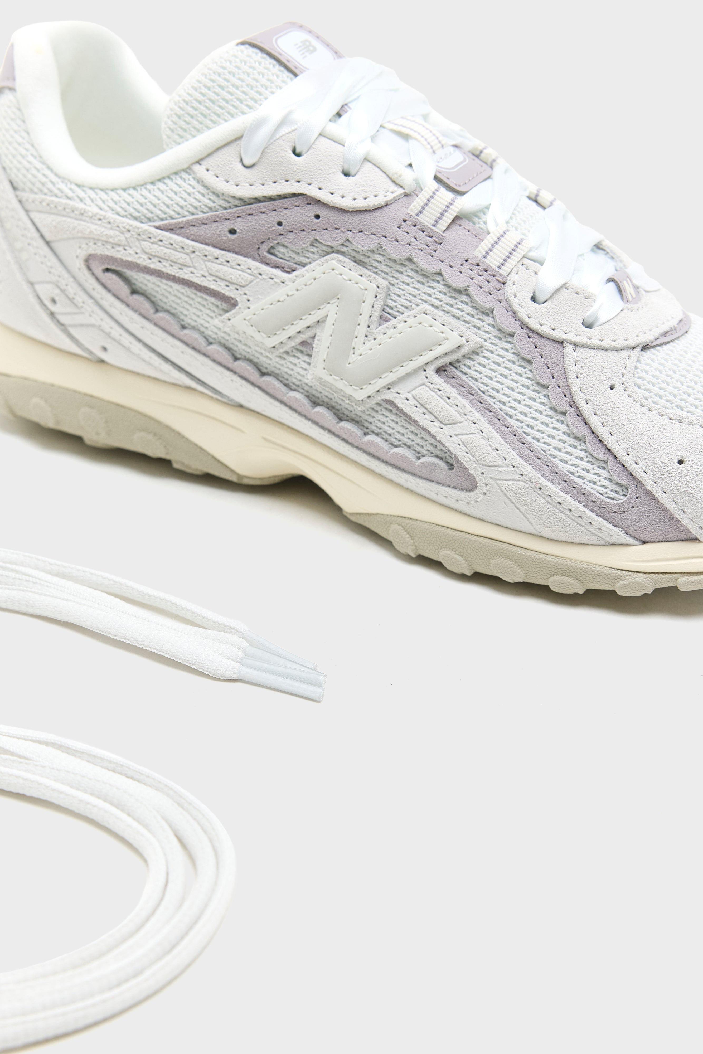 204L Scallop for Women  (261 / W / LIGHT GREY)