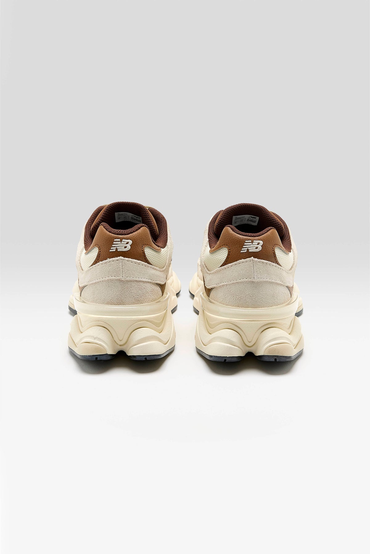 New Balance 9060 for Men (262 / M / BROWN)