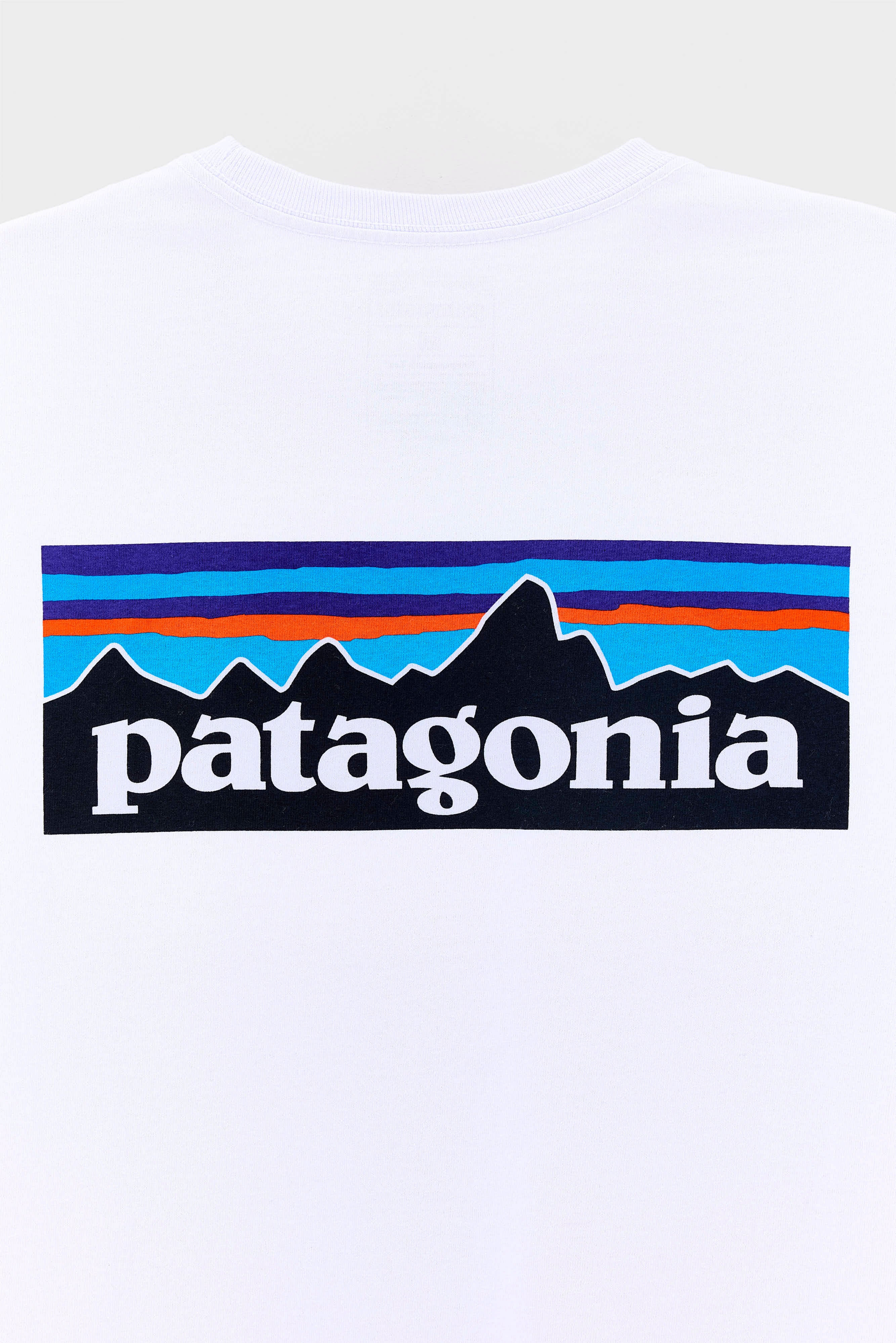 Men's P-6 Logo Responsibili-Tee  (261 / M / WHITE)