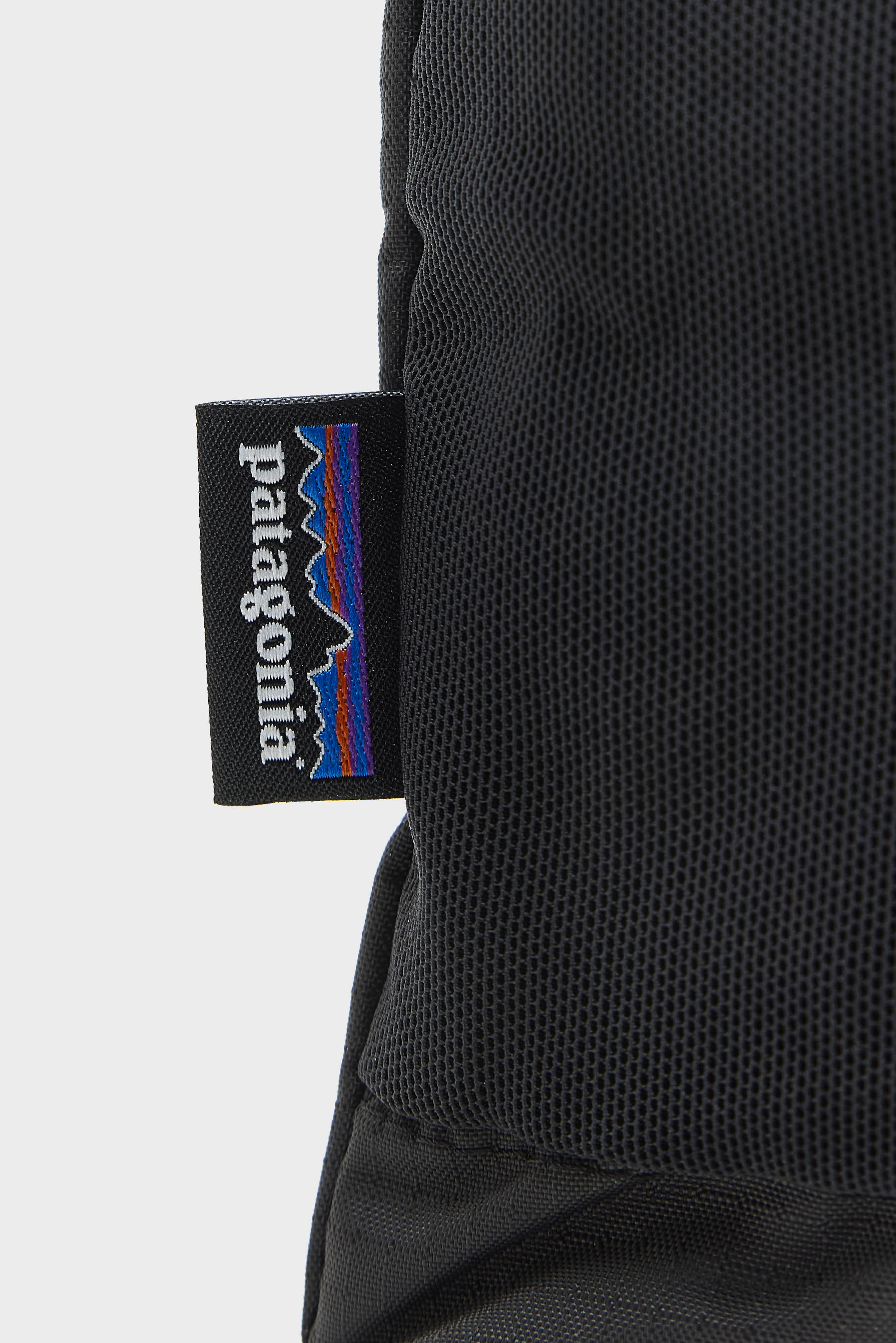 Terravia Saccoche Bag  (261 / W / BLACK)