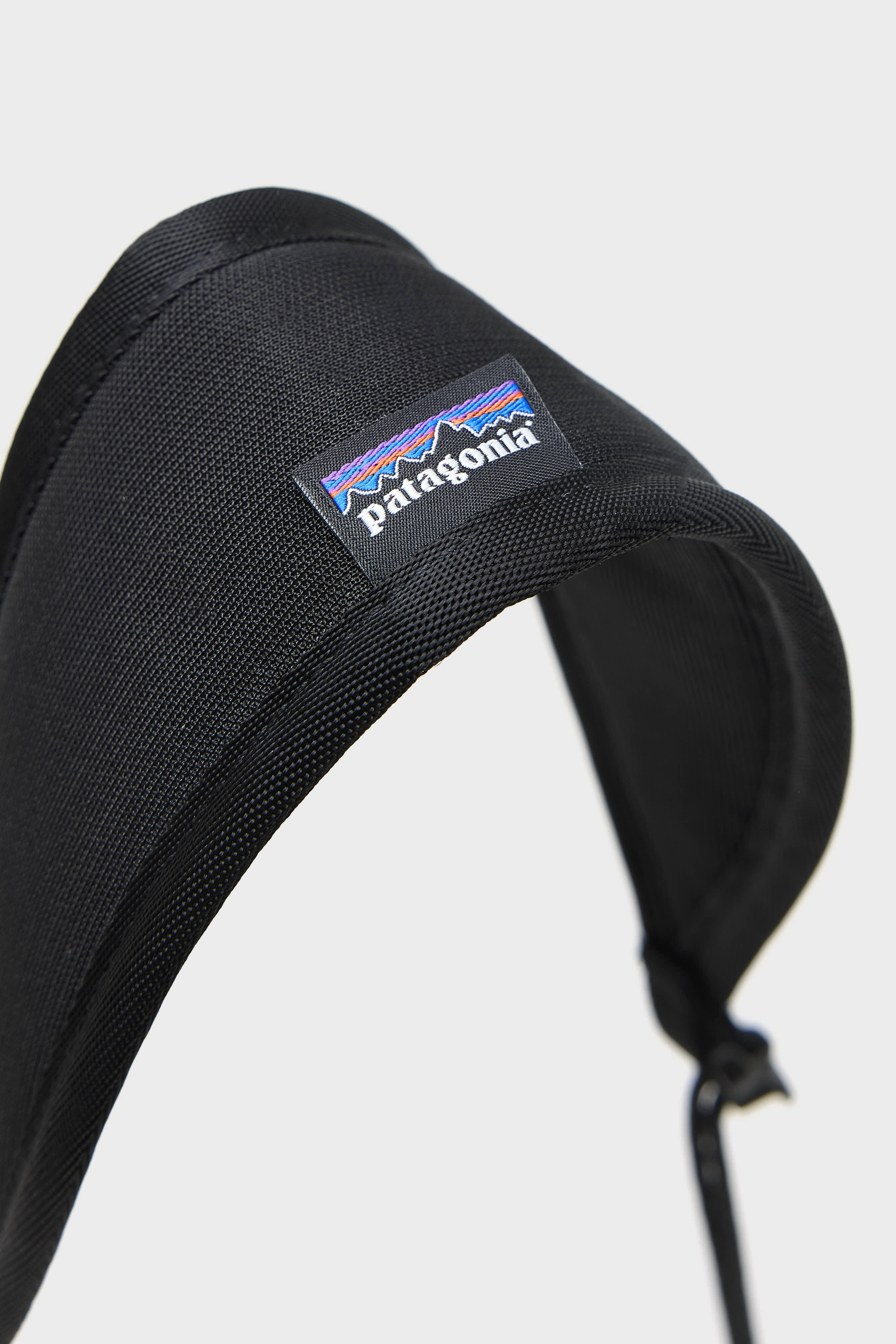 Terravia Saccoche Bag  (261 / W / BLACK)