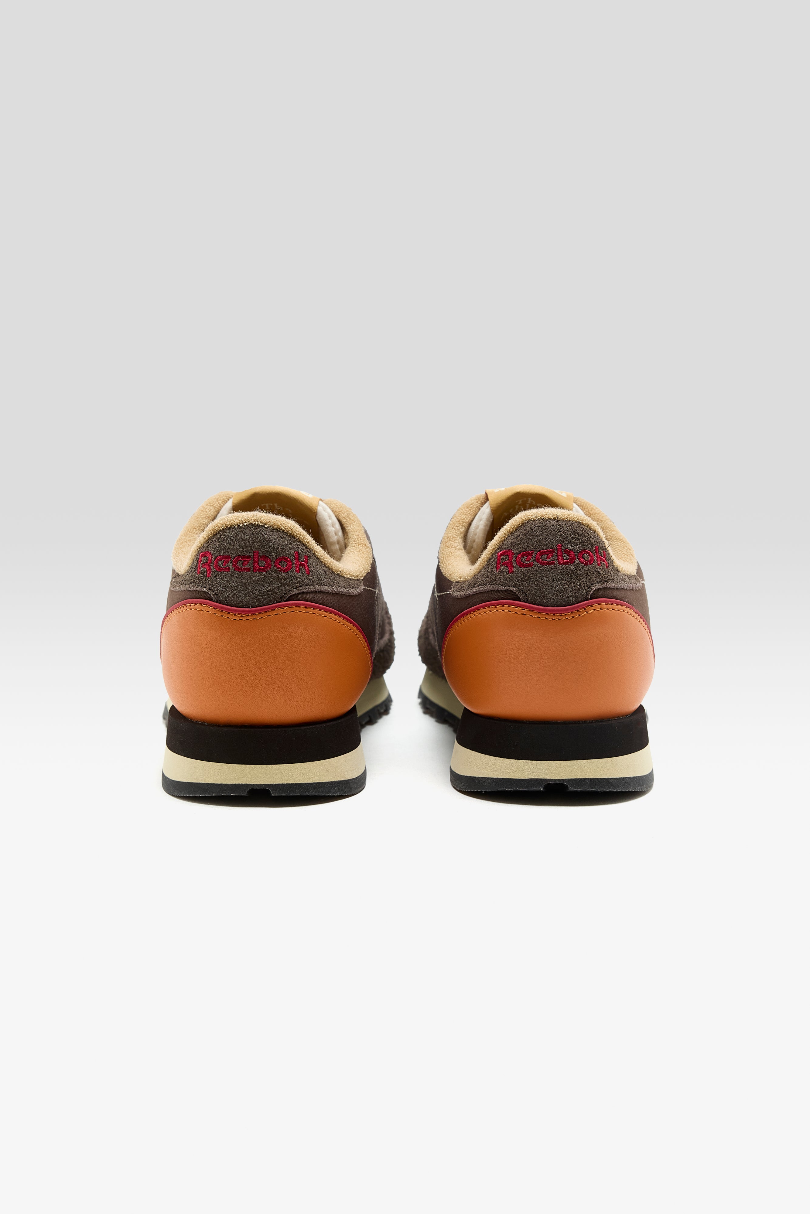 Classic Leather Premium for Men  (252 / M / BROWN)