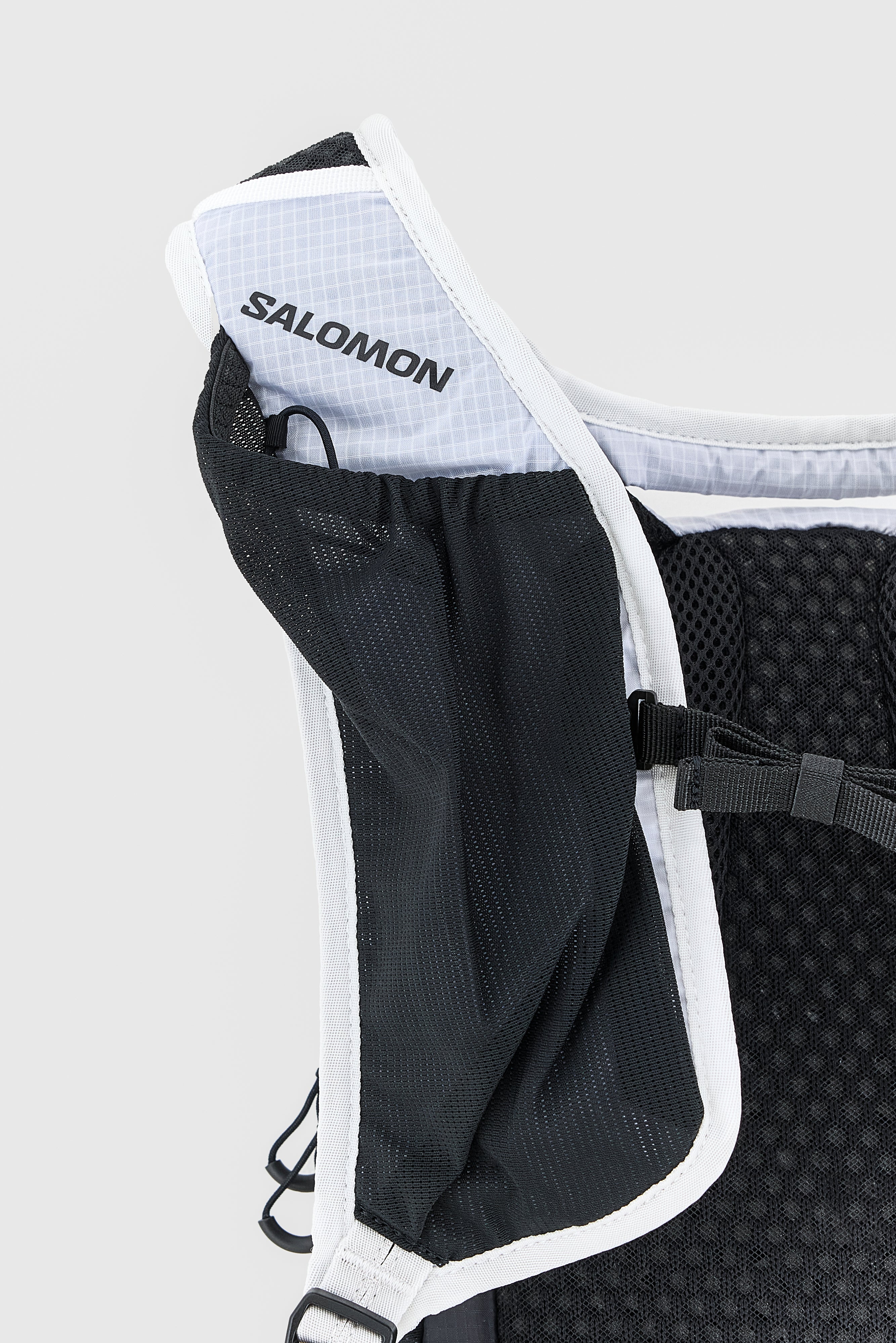 XT 10 Backpack  (261 / W / BLACK/WHITE)