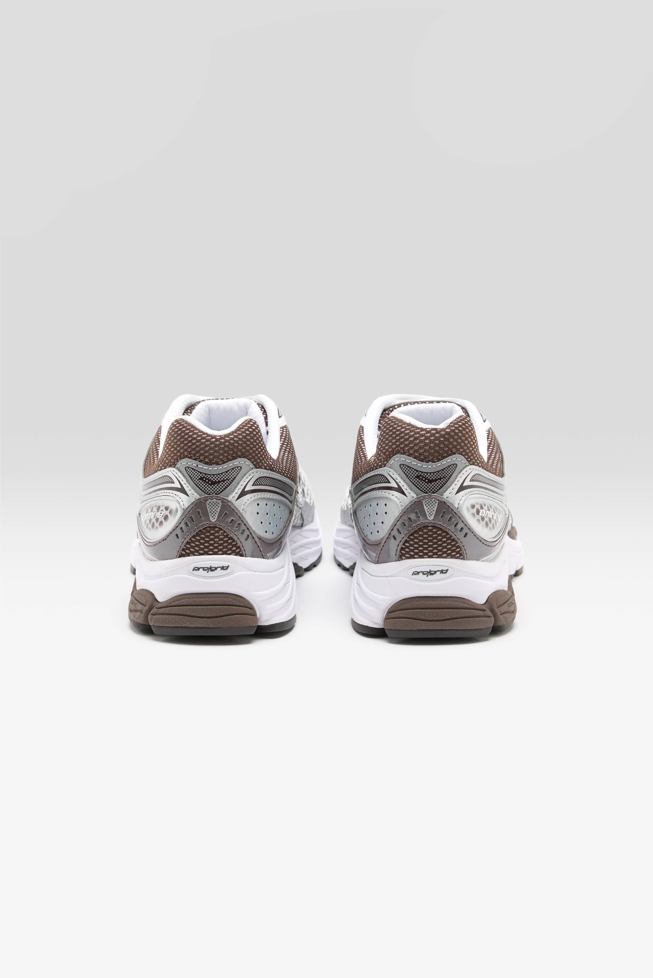 Progrid Omni 9 pour Homme  (261 / M / BROWN)