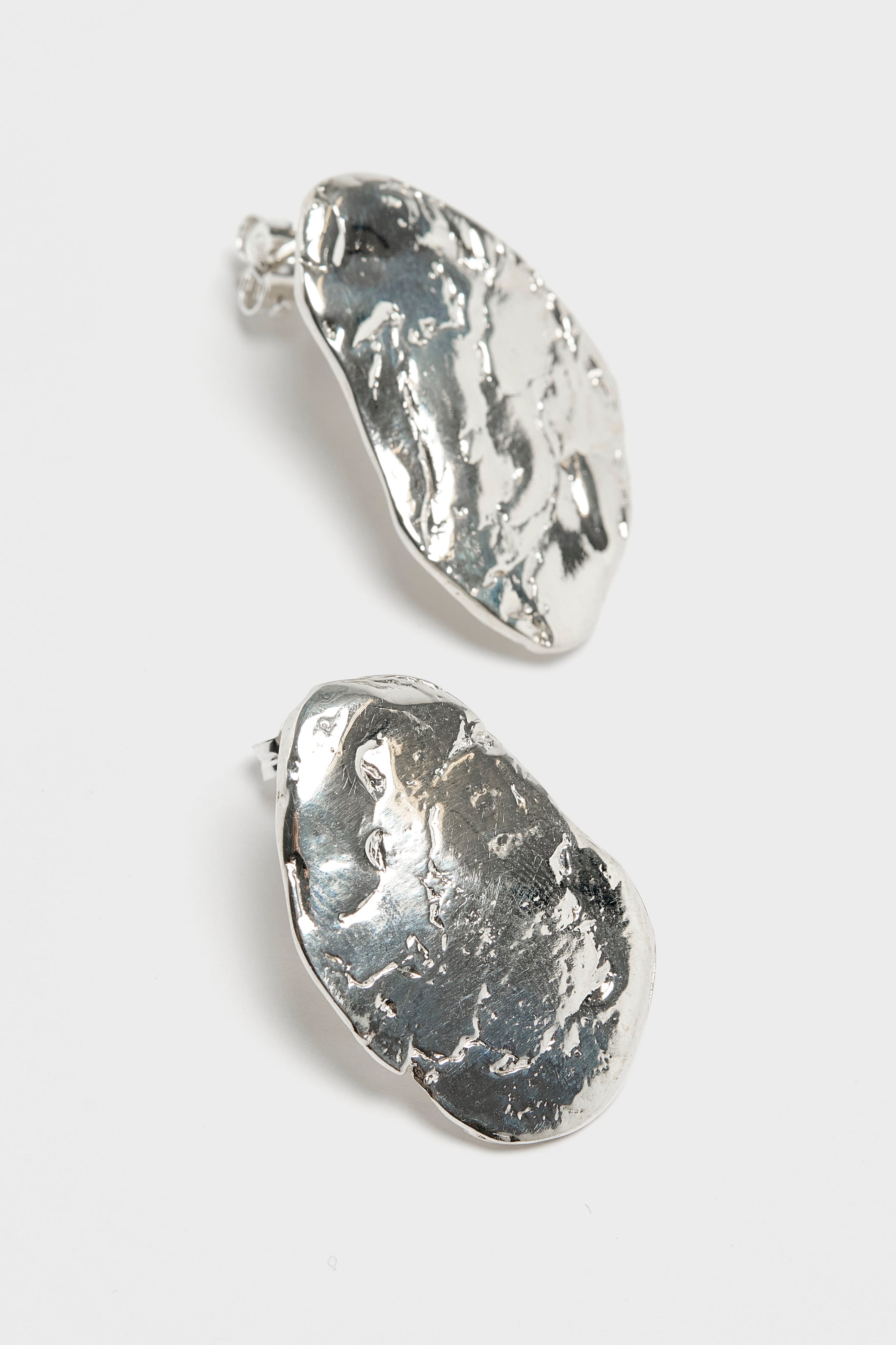 Pietro Earrings  (261 / W / SILVER)
