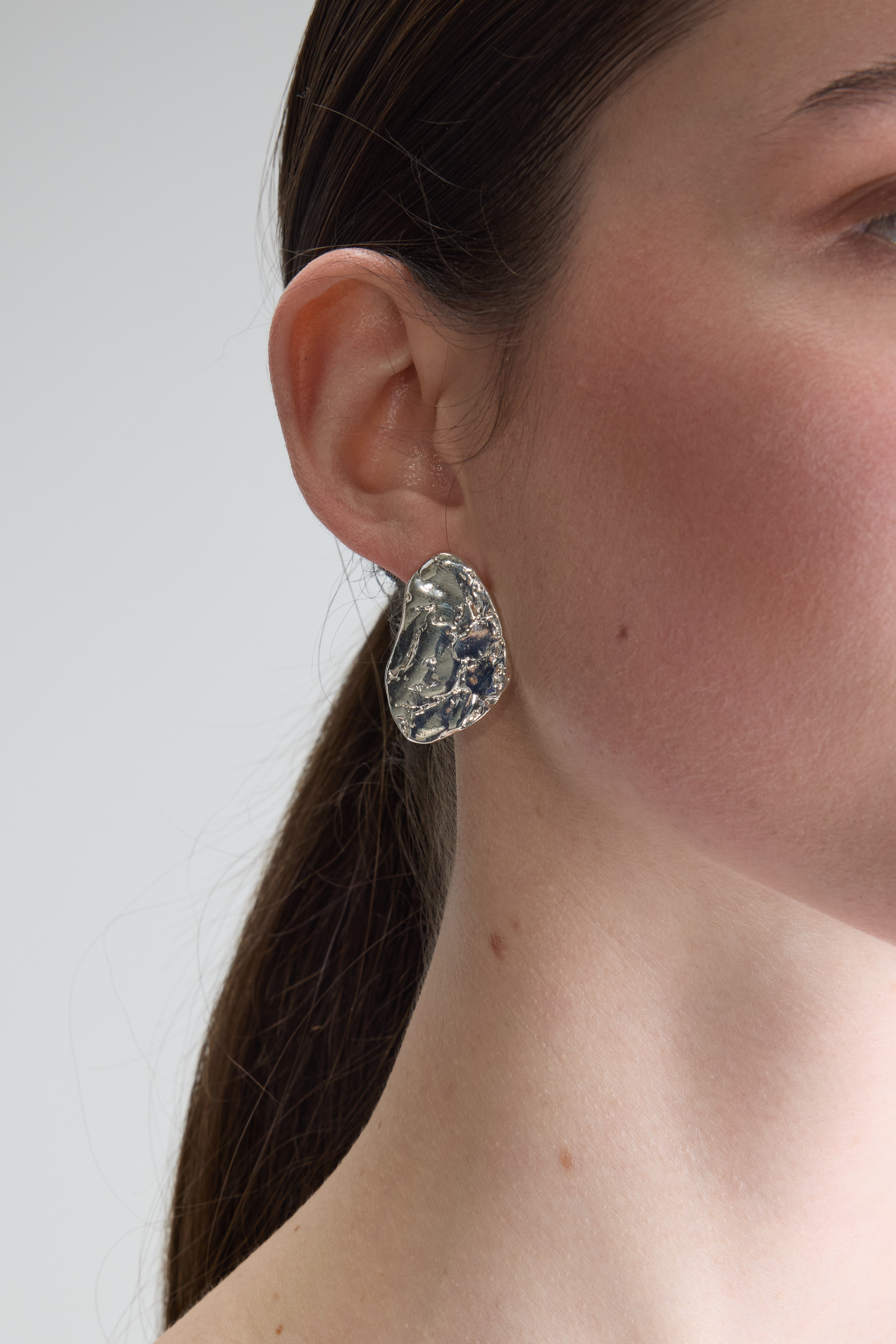 Pietro Earrings  (261 / W / SILVER)