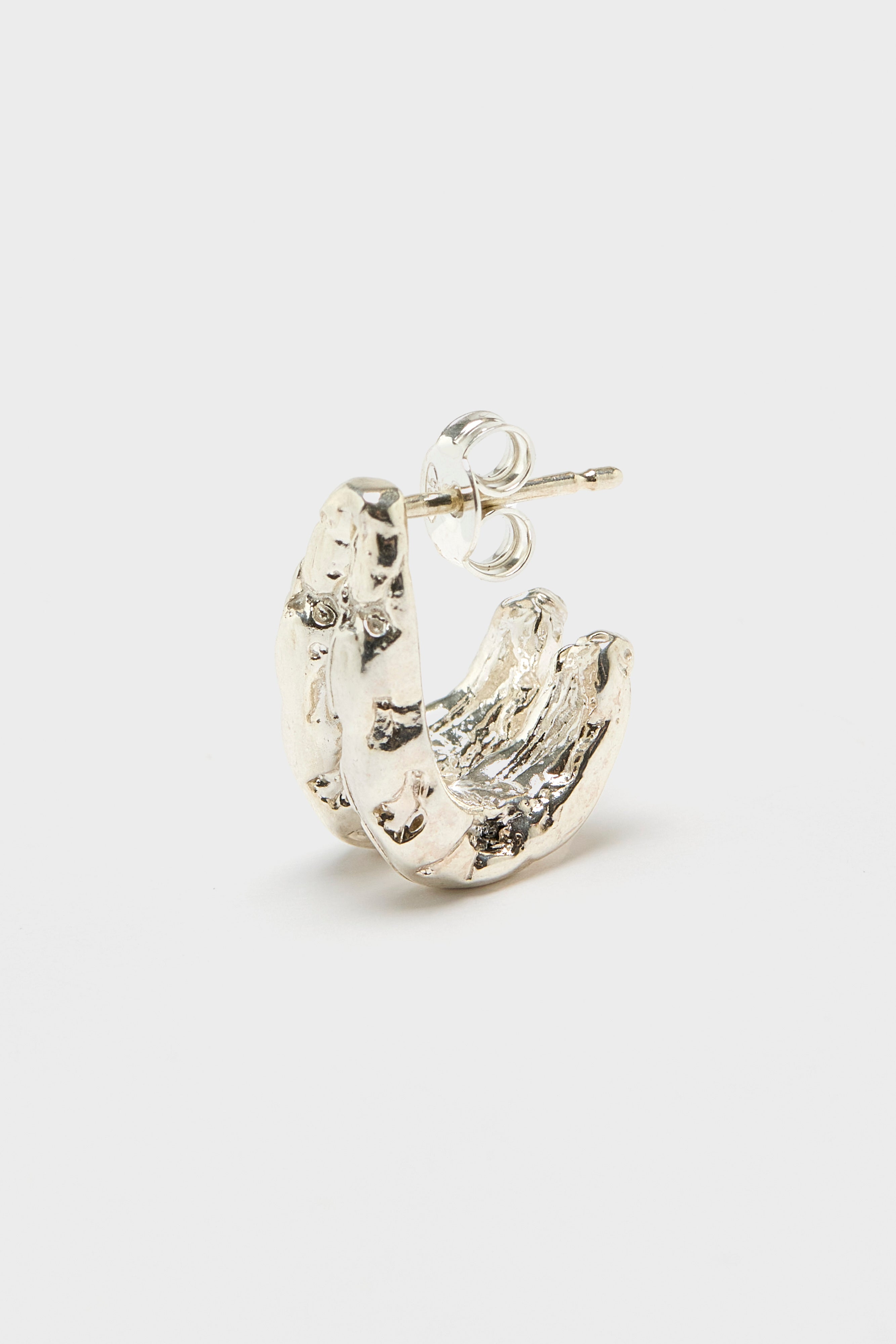 Roca Hoop Stud Earring  (261 / W / SILVER)