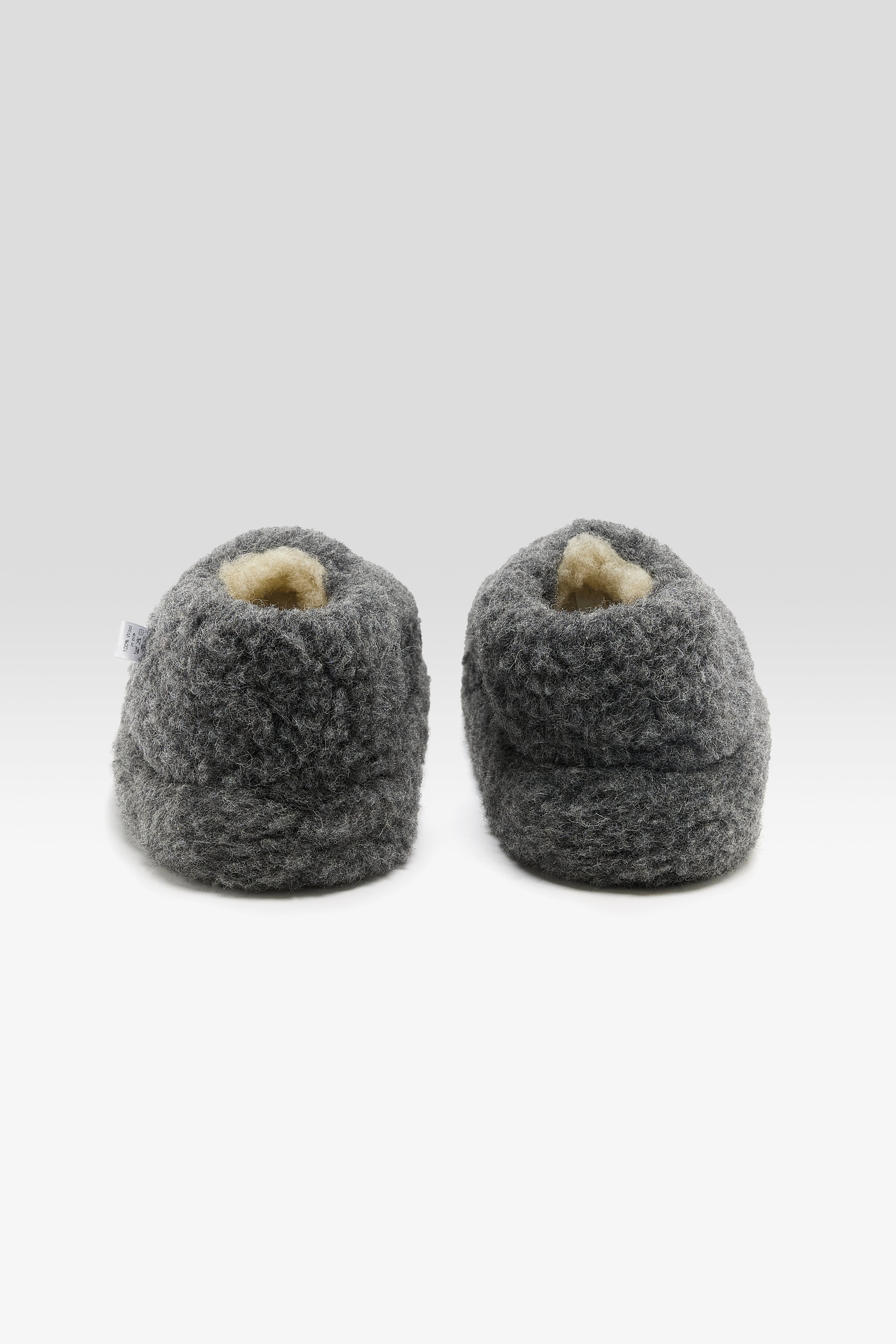 Siberian Slippers  (252 / W / GREY)