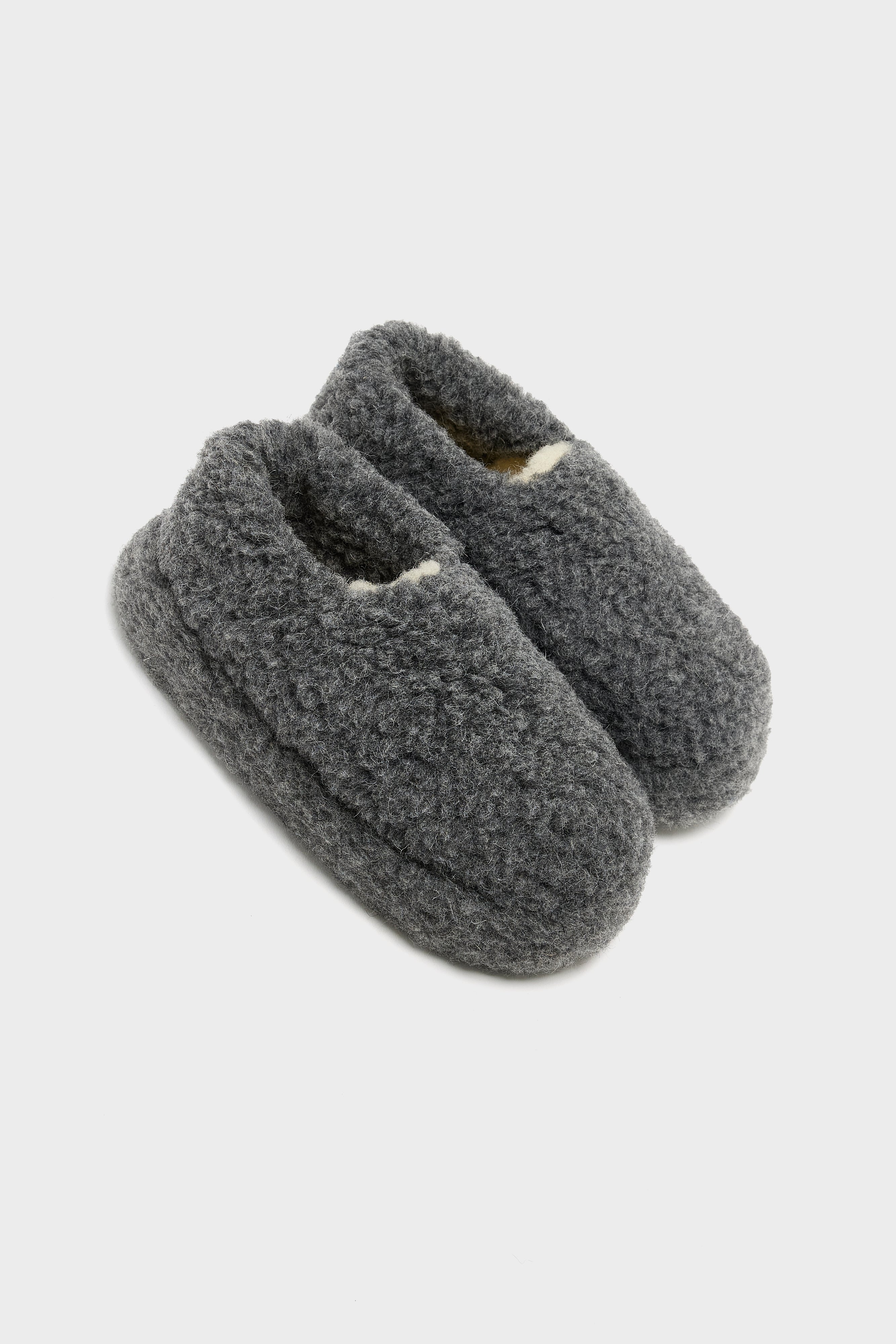 Siberian Slippers  (252 / W / GREY)